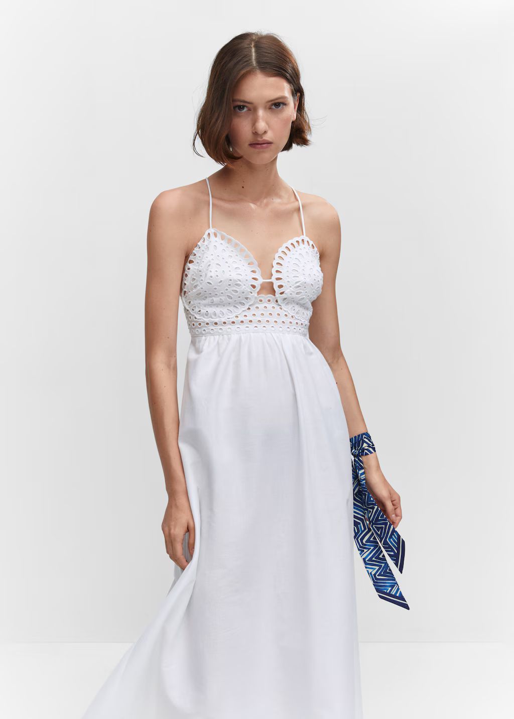 Embroidered v-neckline dress - Woman | MANGO USA | MANGO (US)