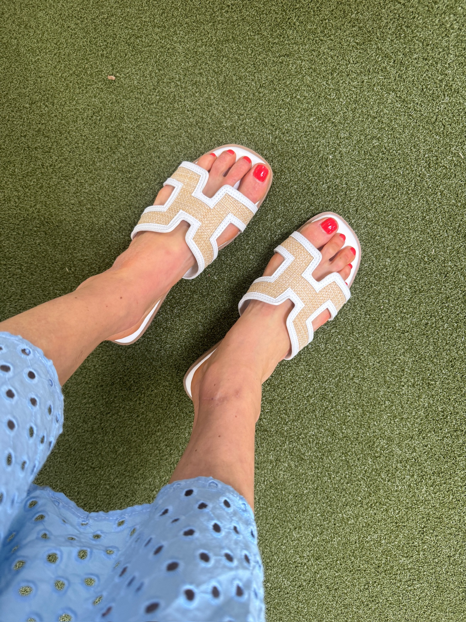 Didn’t expect to love these this much but they’ve quickly become my everyday go-to. They give that designer look without the price and go with everything.

Easy to throw on, comfortable, and perfect for spring and summer outfits.

#LTKootd #LTKSeasonal #LTKmomlife