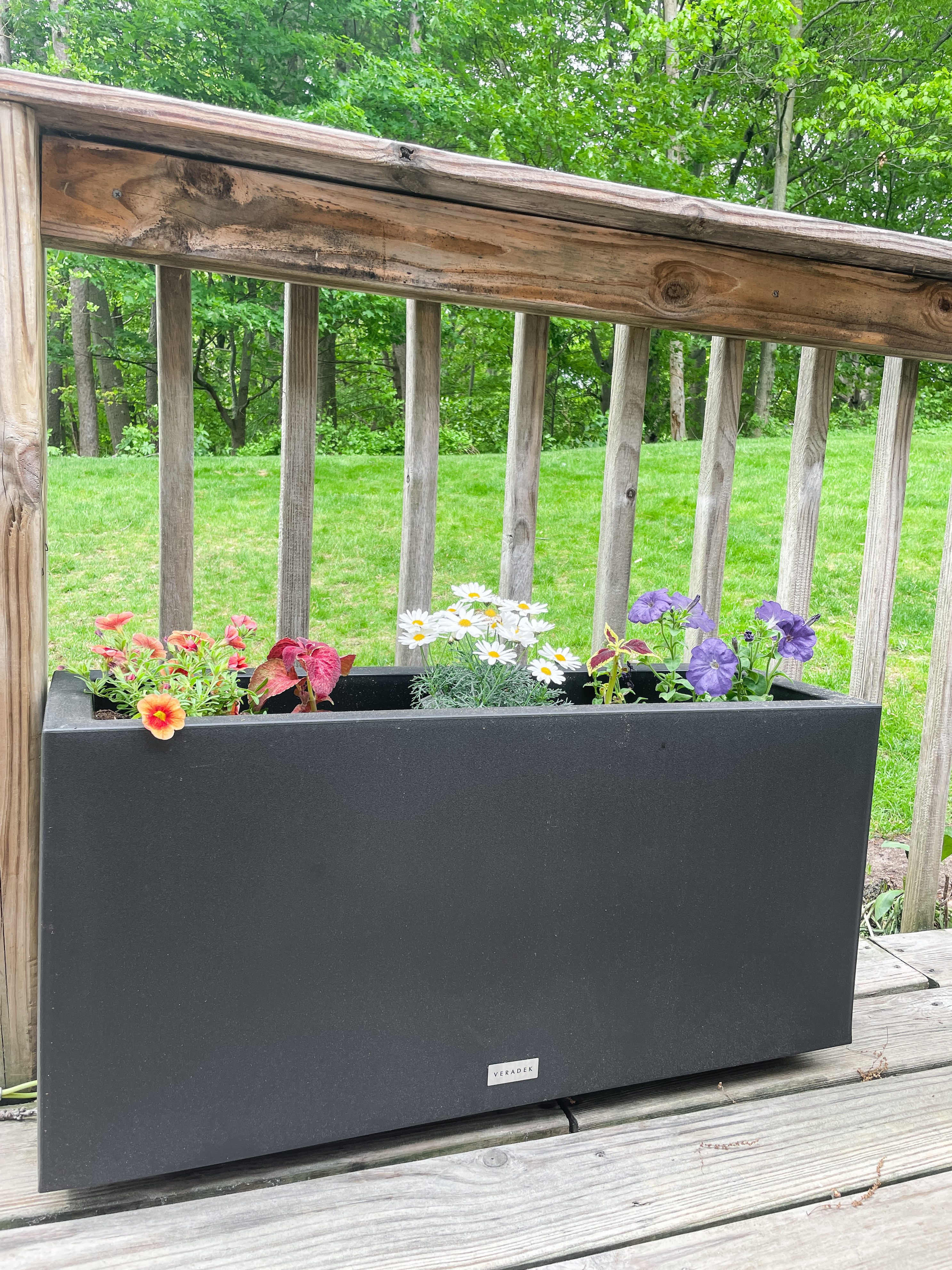 I love our new Box planters from  Veradek.  

Outdoor planters.  Veradek planter.  Modern outdoor planter  

#LTKFindsUnder100 #LTKHome #LTKSeasonal