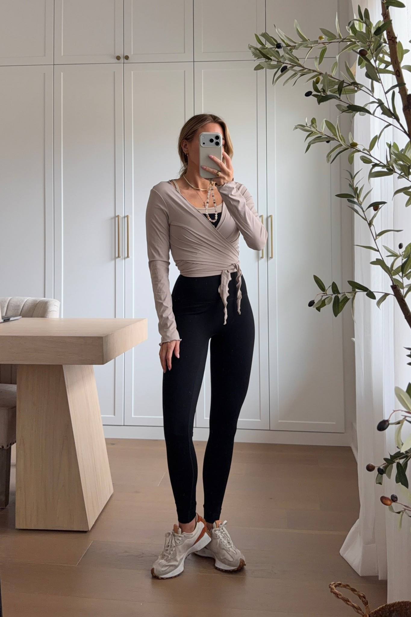 amazon wrap top: small // sports bra: xs // legging: small