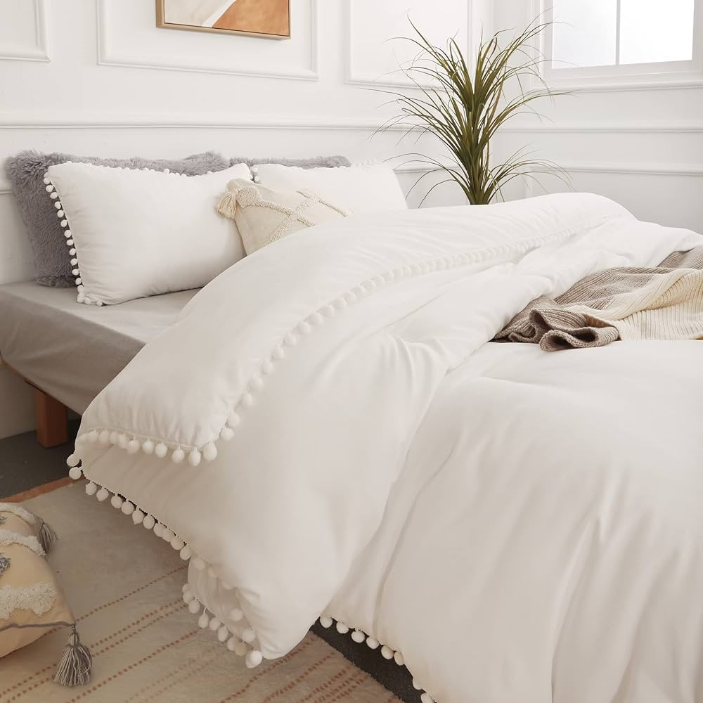 YIRDDEO Off White Queen Ball Pom Fringe Design Comforter Set 3pcs, 3 Pieces Boho Aesthetic Luxuri... | Amazon (US)