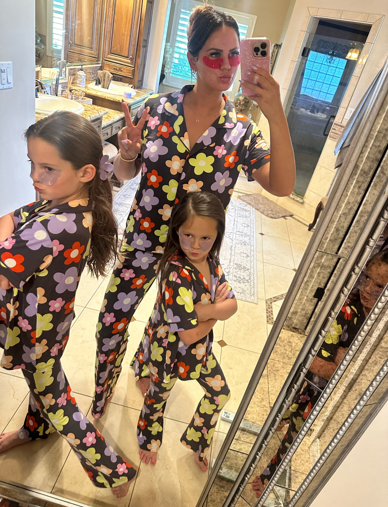 Mama + me matching daisy flare pajama set 😍🌼💜

#LTKGiftGuide #LTKkids #LTKstyletip