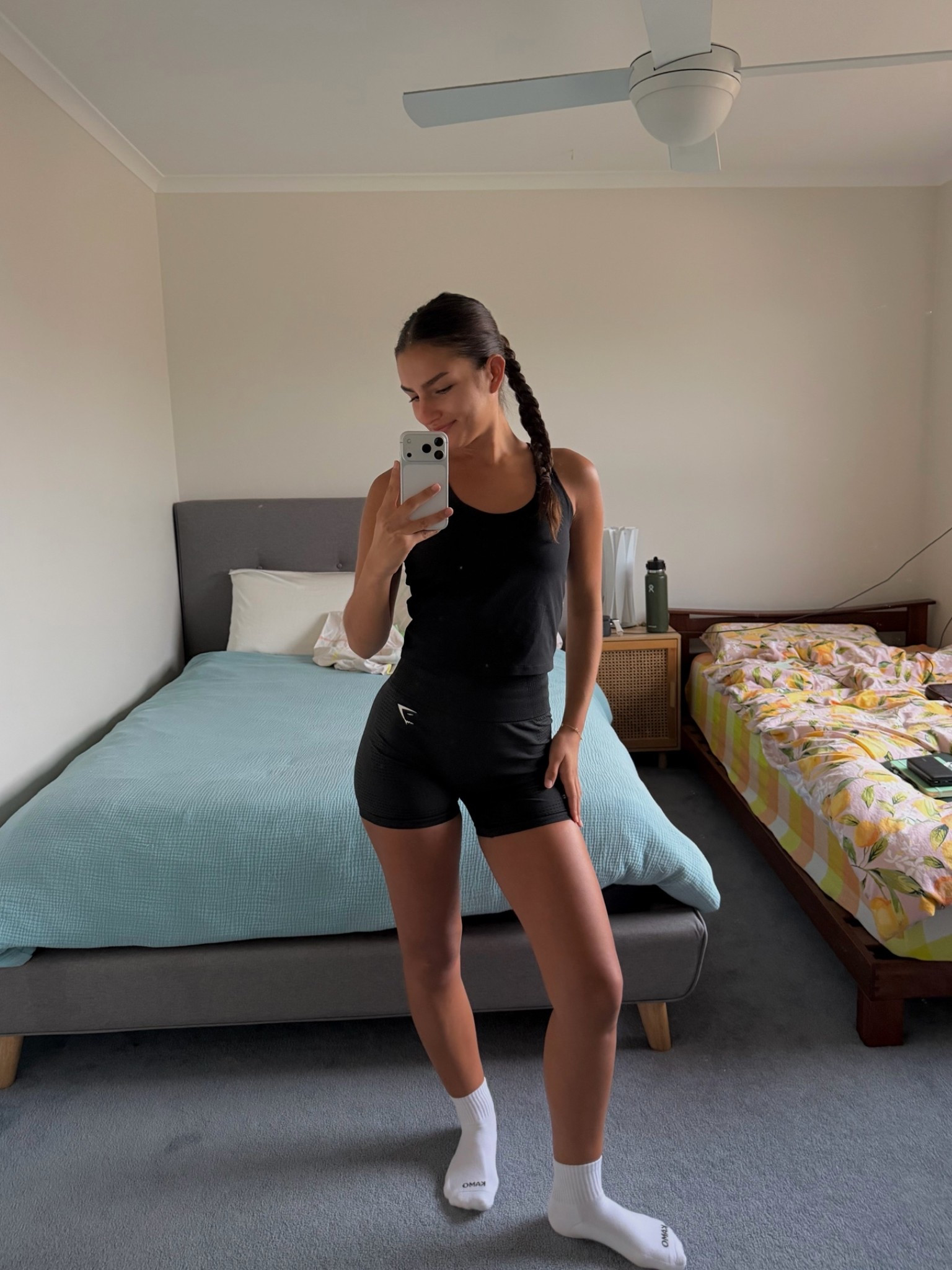 ALL BLACK LEG DAY + 2 MILER FIT 🖤