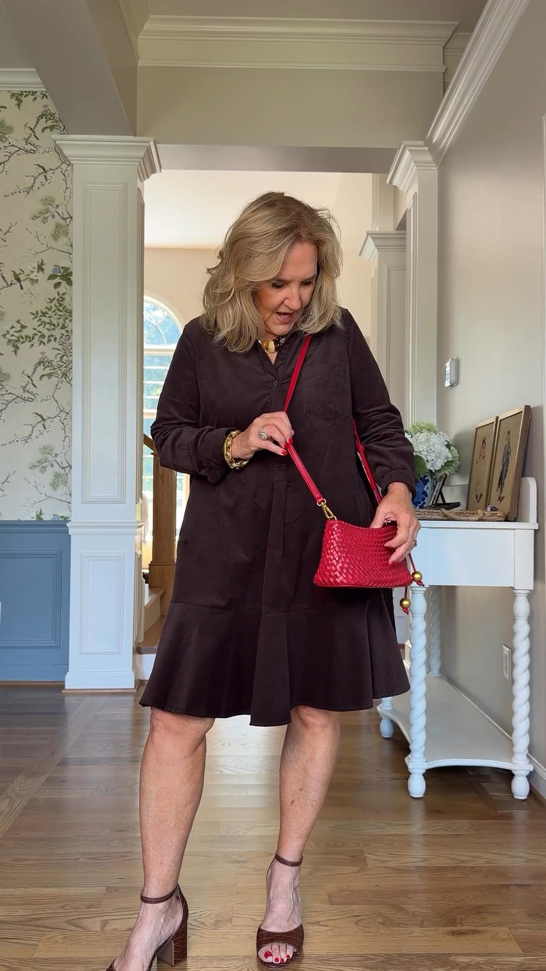 That little red bag is exactly what this outfit needed. It gives all that deep brown such a fun pop and makes the whole look feel a little more playful.

#LTKootd #LTKTravel #LTKgrwm