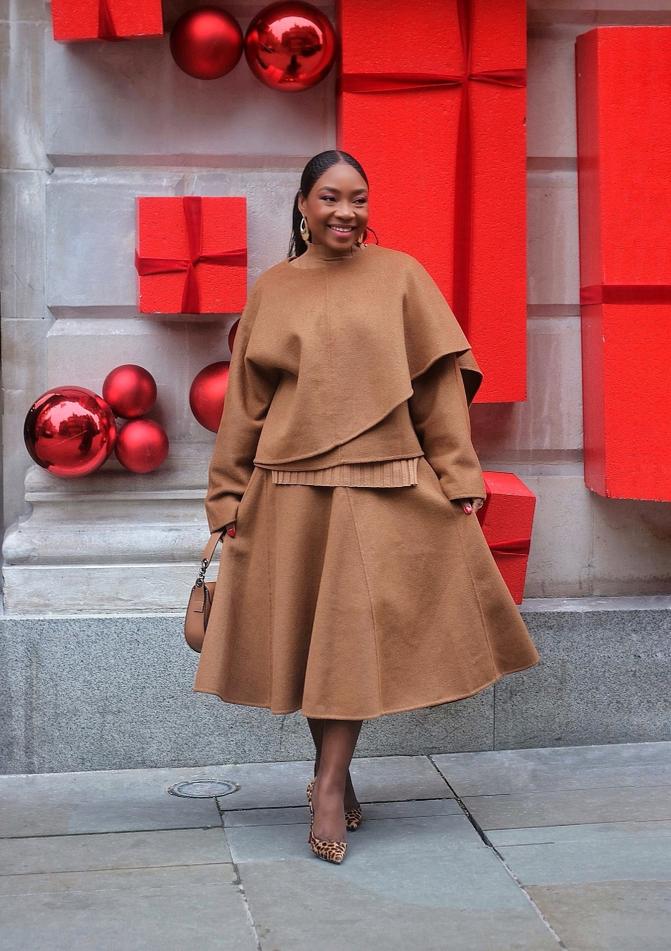 Wrapped in festive cheer 🎁✨🎄

#LTKwinter #LTKuk #LTKfestive