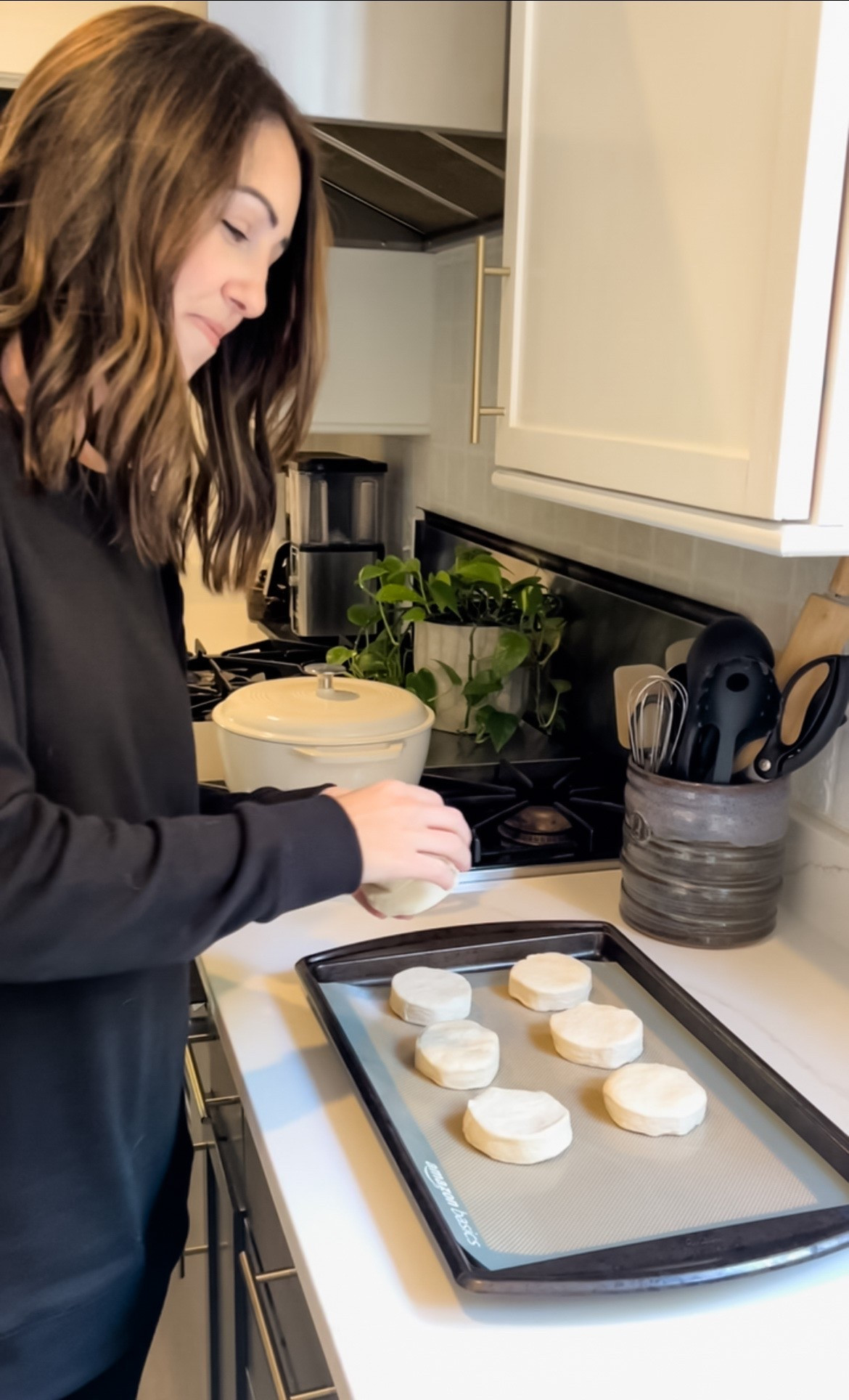 One of my favorite kitchen swaps! 👩‍🍳✨

These Amazon Basics silicone baking mats are one of those products I use all the time. They're non-stick, reusable, dishwasher safe, food safe, and heat resistant—making baking and roasting so much easier while cutting down on parchment paper and cleanup.

Perfect for cookies, roasted veggies, pastries, sheet pan dinners, and so much more. Once you start using them, you'll wonder how you baked without them! 🤍

Amazon Finds, Amazon Kitchen, Silicone Baking Mat, Kitchen Must Haves, Baking Essentials, Kitchen Gadgets, Home Favorites, Reusable Kitchen, Non Stick Baking, Amazon Basics, Kitchen Tools, Baking Favorites, Easy Cleanup, Cooking Essentials, Amazon Deals, Sheet Pan Meals, Cookie Baking, Roasting Vegetables, Eco Friendly Kitchen, Kitchen Organization

#LTKdayinmylife #LTKmomlife #LTKHome