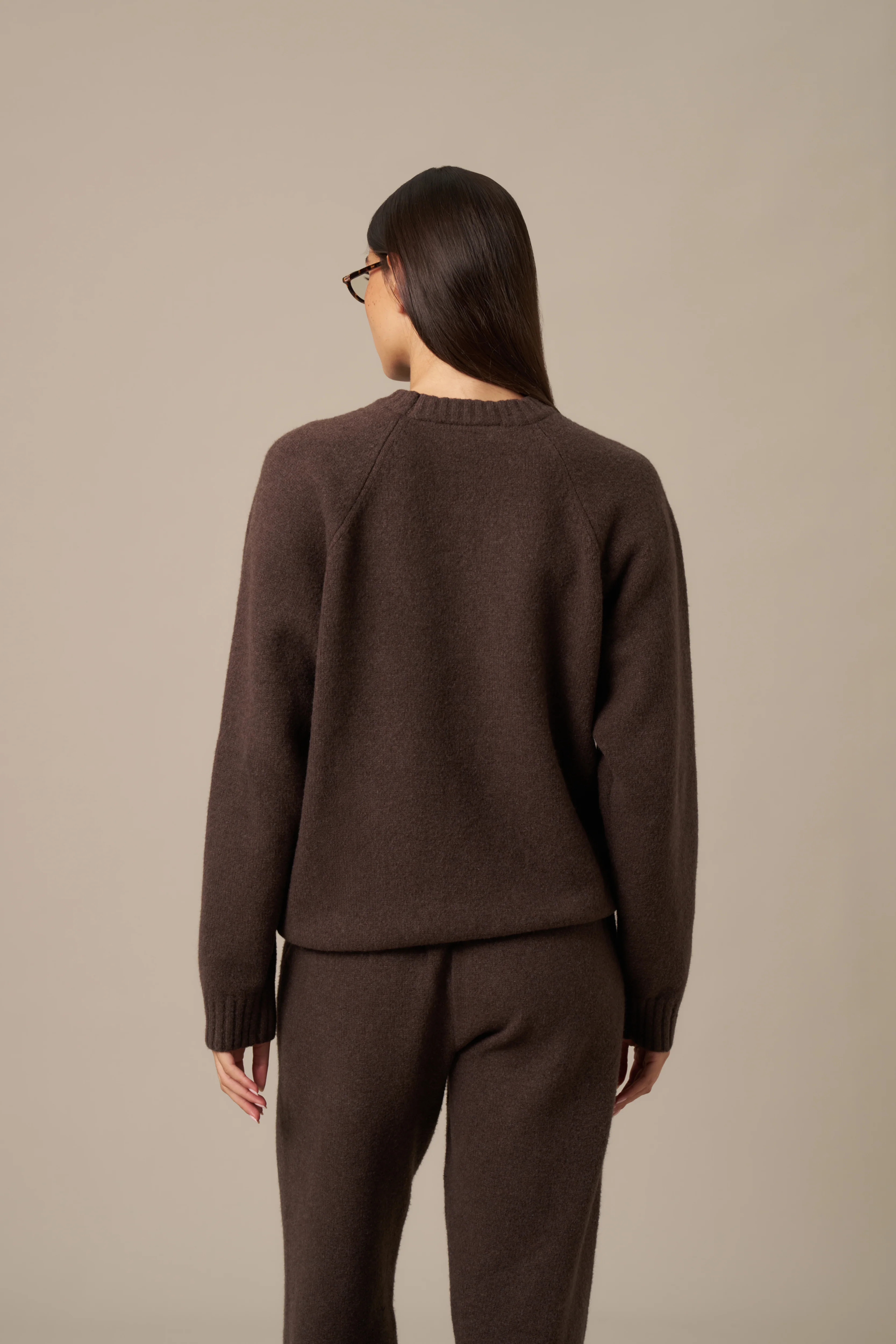 Knitted Crew Neck Oversized Jumper - Espresso | Reasn
