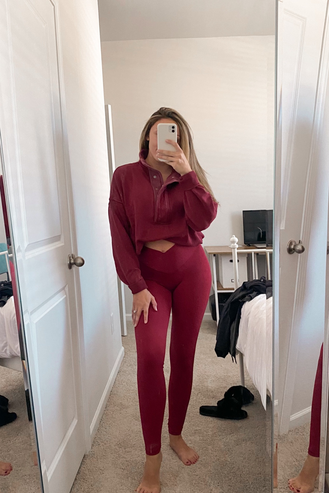 Aerie viral quarter snap sweater with matching crossover leggings in Cherry Tart. 🍒
Size XS sweater
Size S leggings 


#LTKHoliday #LTKGiftGuide #LTKCyberWeek