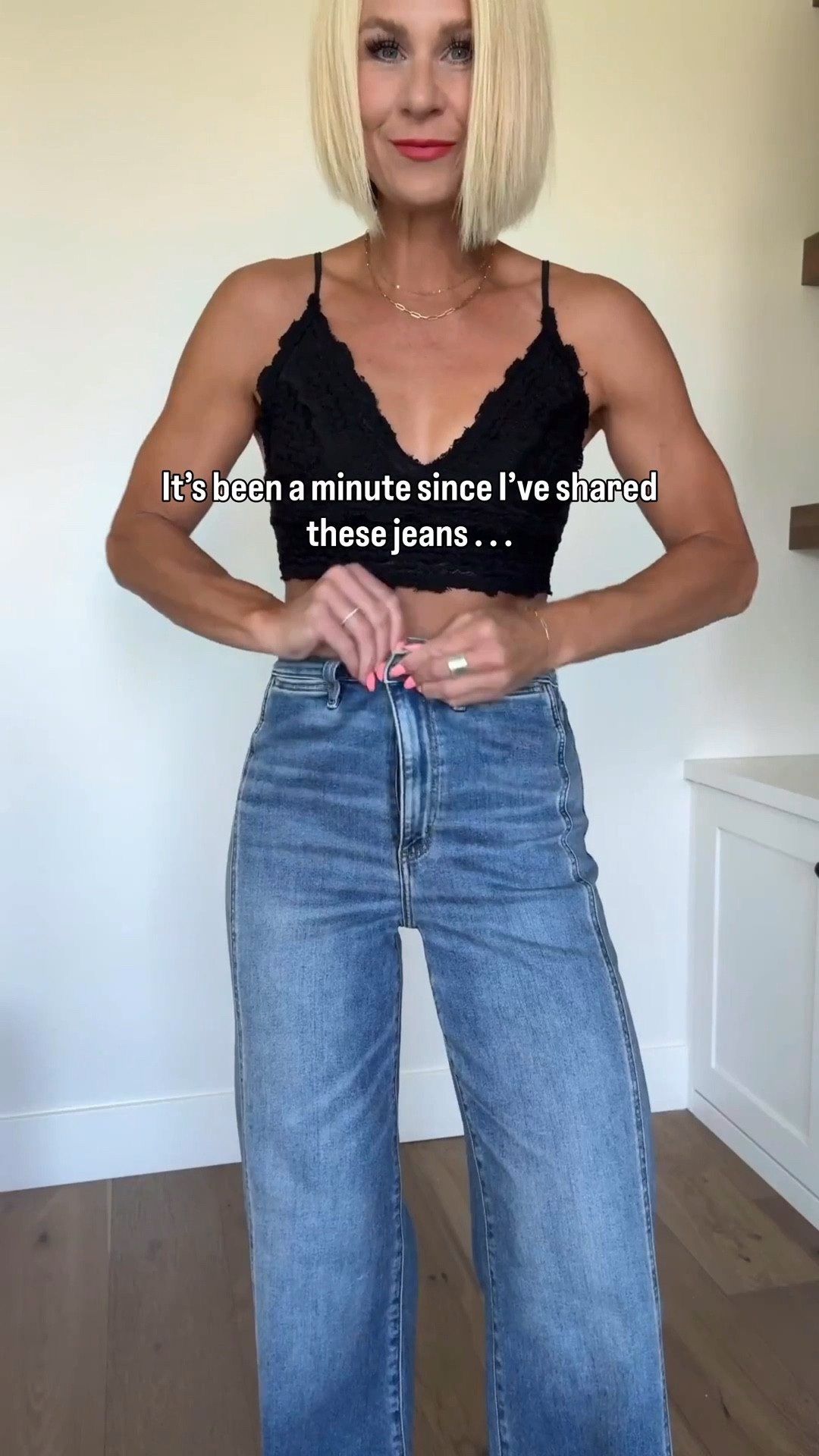 Same pair I’m wearing—just with classic front pockets.
Ultra-soft, insanely comfortable, and hands-down the most flattering jeans you’ll put on.
Fit tts but some reviews suggest sizing down because they do loosen with wear. I always prefer things a little loose over too tight so I stuck with my true size 27. ￼

#LTKMothersDay #LTKgrwm #LTKOver40