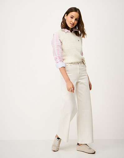 Summer Heritage Cotton Cable-Knit Vest in White | Crew Clothing (UK)