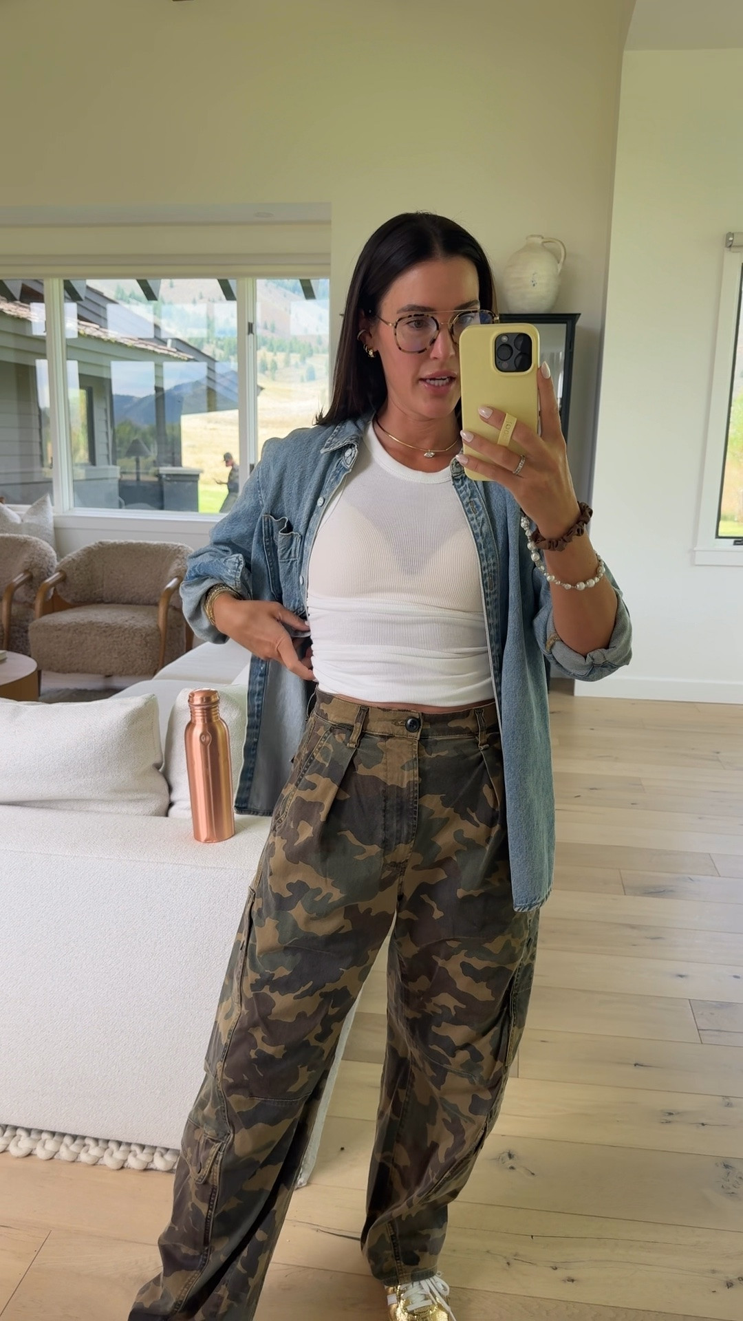 Today mom ootd 🙋🏻‍♀️ take me back to high school with these pants! So comfy! Everything fits tts 

Over 40
School pickup

#LTKootd #LTKmomlife #LTKOver40