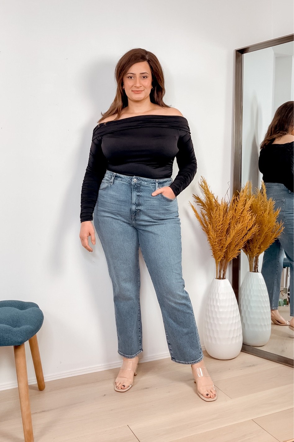 Off shoulder ruched top and high waisted mom jeans from H&M 
Spring fashion 
Spring outfit ideas 
Date night 


#LTKFind #LTKunder50 #LTKstyletip