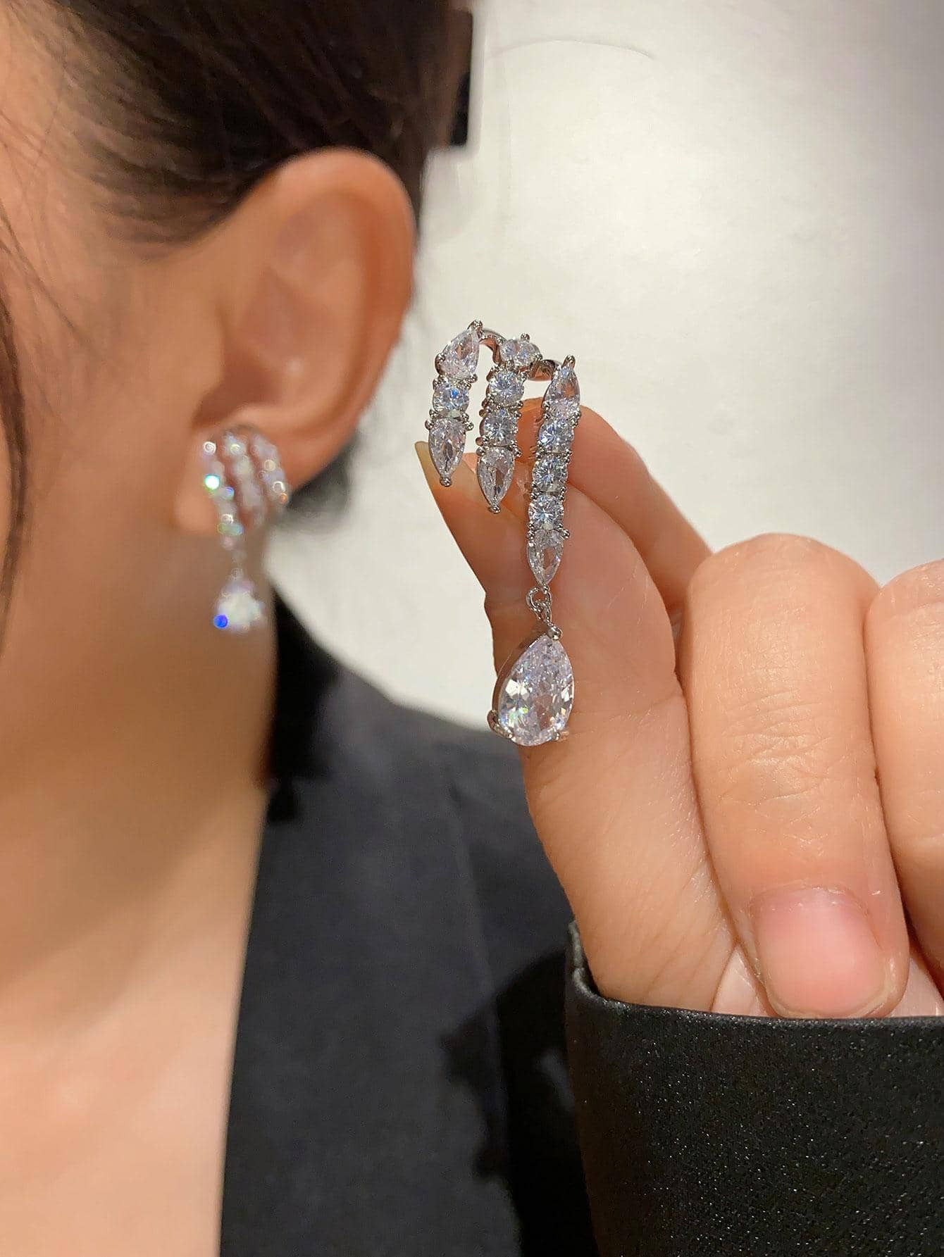 1pair Glamorous Copper Cubic Zirconia Water Drop Earrings For Women For Party Decoration | SHEIN