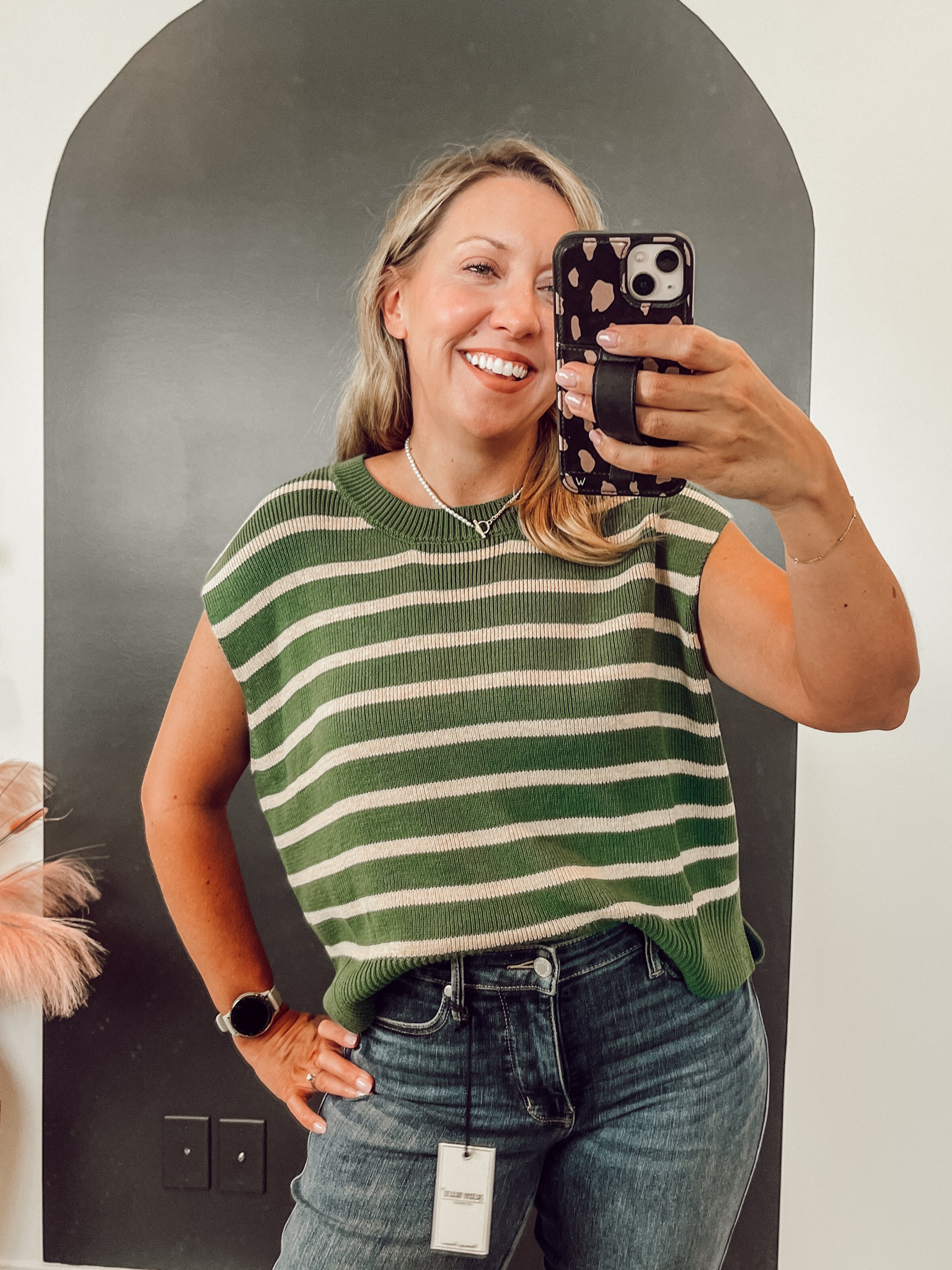 Root spray review

#LTKFallSale #LTKBeauty #LTKFindsUnder50