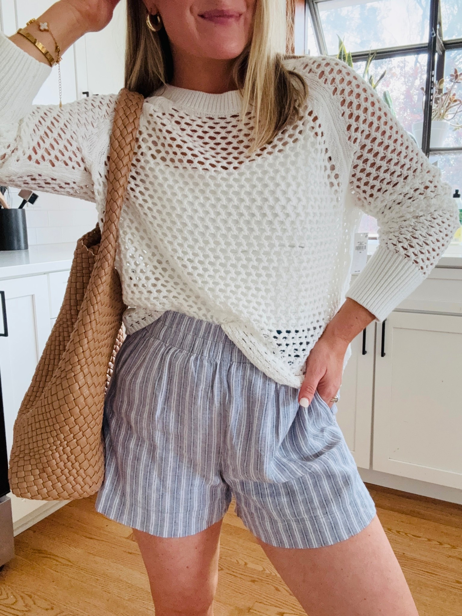 Old Navy 100% spring & summer sweater & linen shorts! Shorts on sale for $20. Wearing an XS in the sweater and a S in the shorts. 

#LTKootd #LTKPetite #LTKSaleAlert