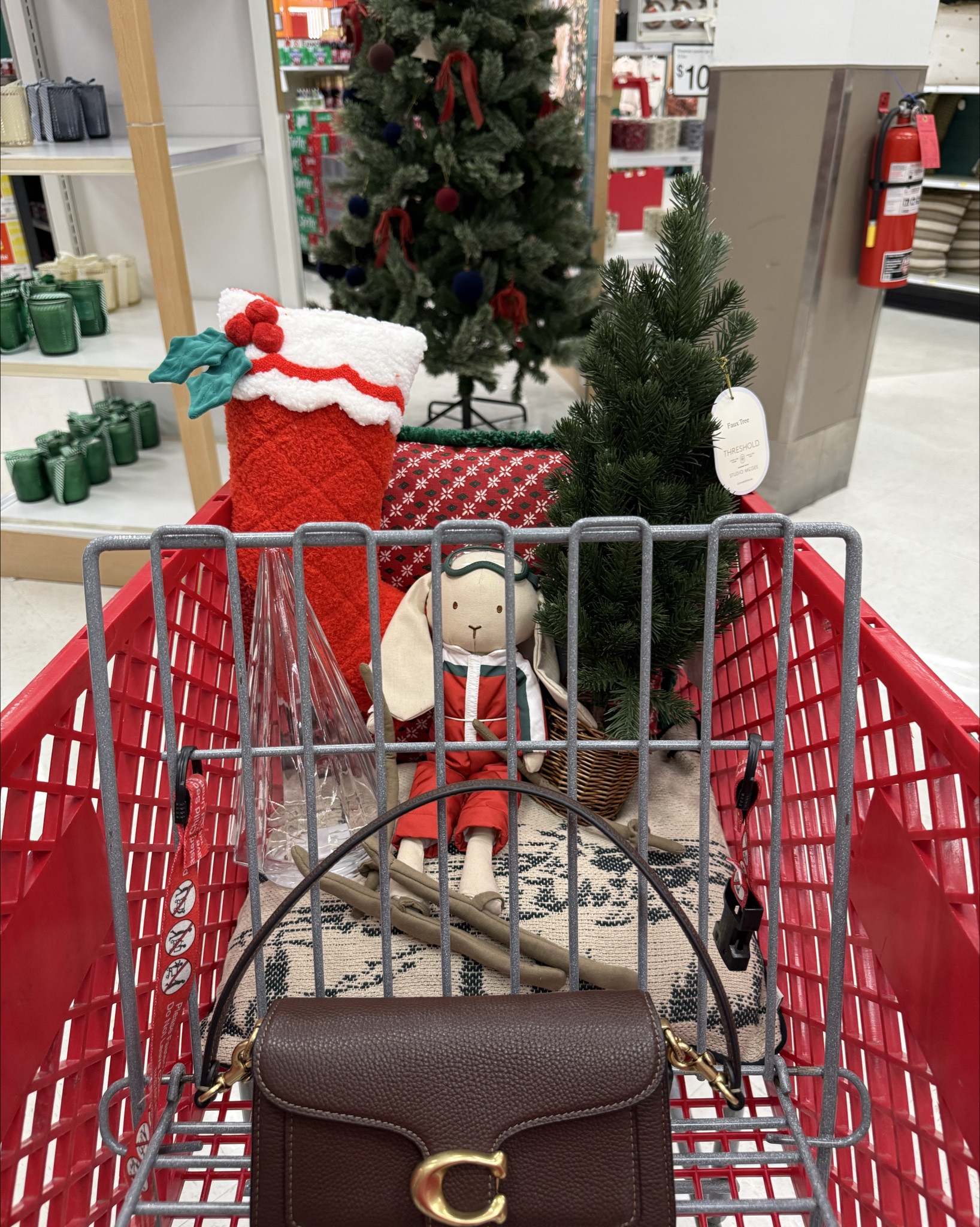 Target Holliday Finds 🎅🏼🎄🔔🚂❤️
#targetholiday


#LTKHoliday #LTKMidsize #LTKSaleAlert