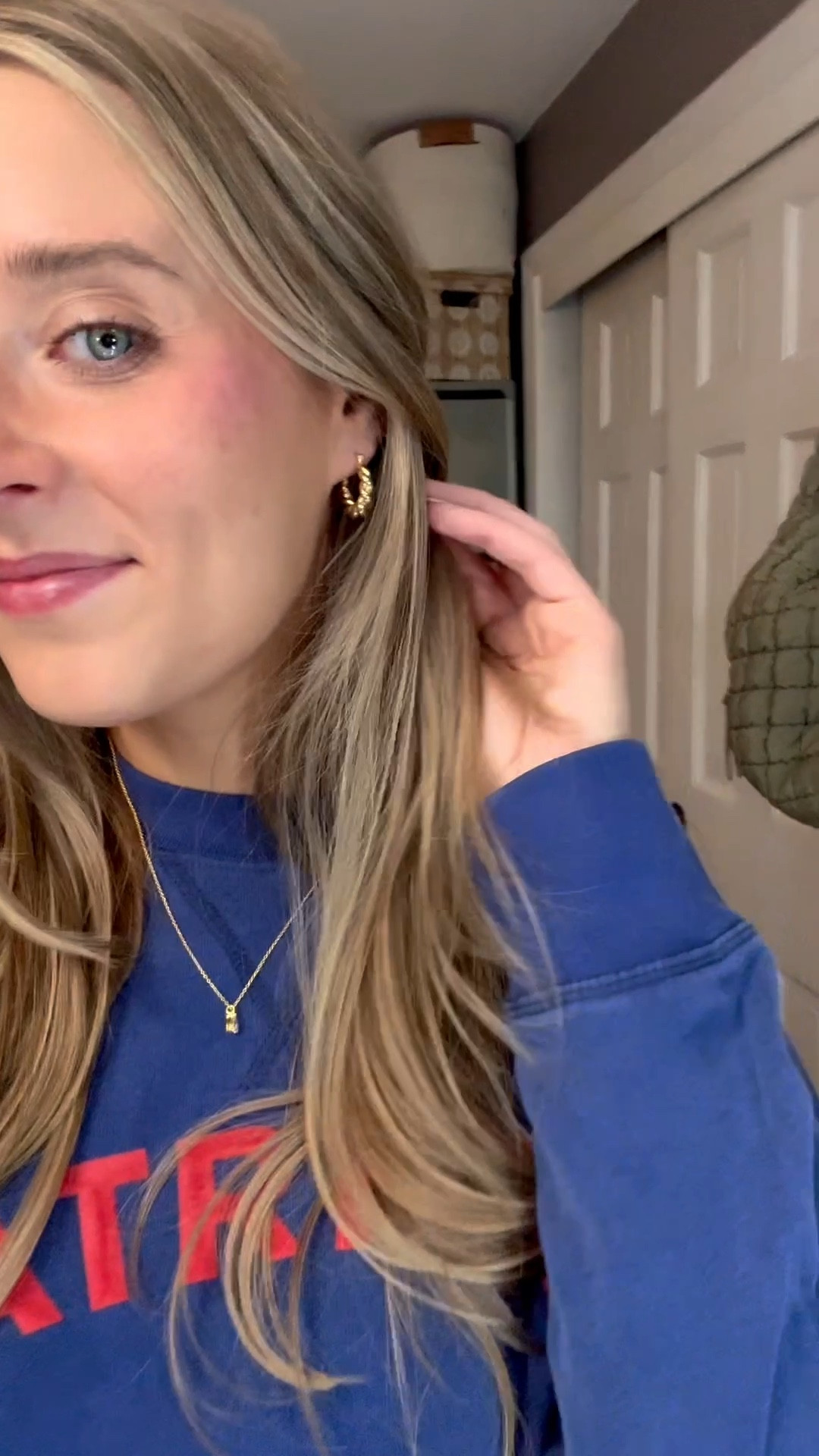 Everyday gold ✨
These little hoops + dainty diamond necklace are on repeat.

#analuisa #jewelry #timeless #goldjewelry #earrings #hoops #goldhoops #necklace #casual 

#LTKSeasonal #LTKgrwm #LTKootd