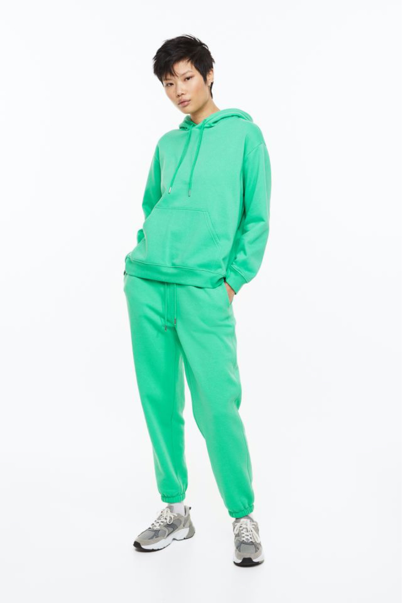 H&M sweatsuit 
Matching set
Joggers
Hoodie
H&M Womens

#LTKFind #LTKunder50 #LTKfit