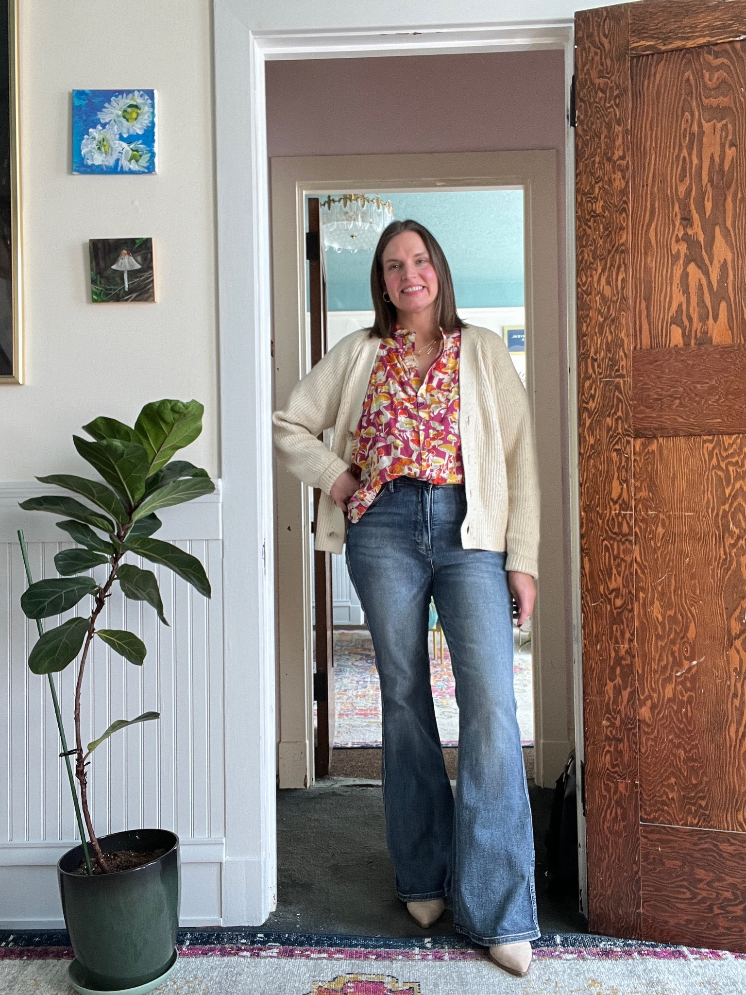 Flare Jean looks for fall

#LTKOver40 #LTKSeasonal #LTKMidsize