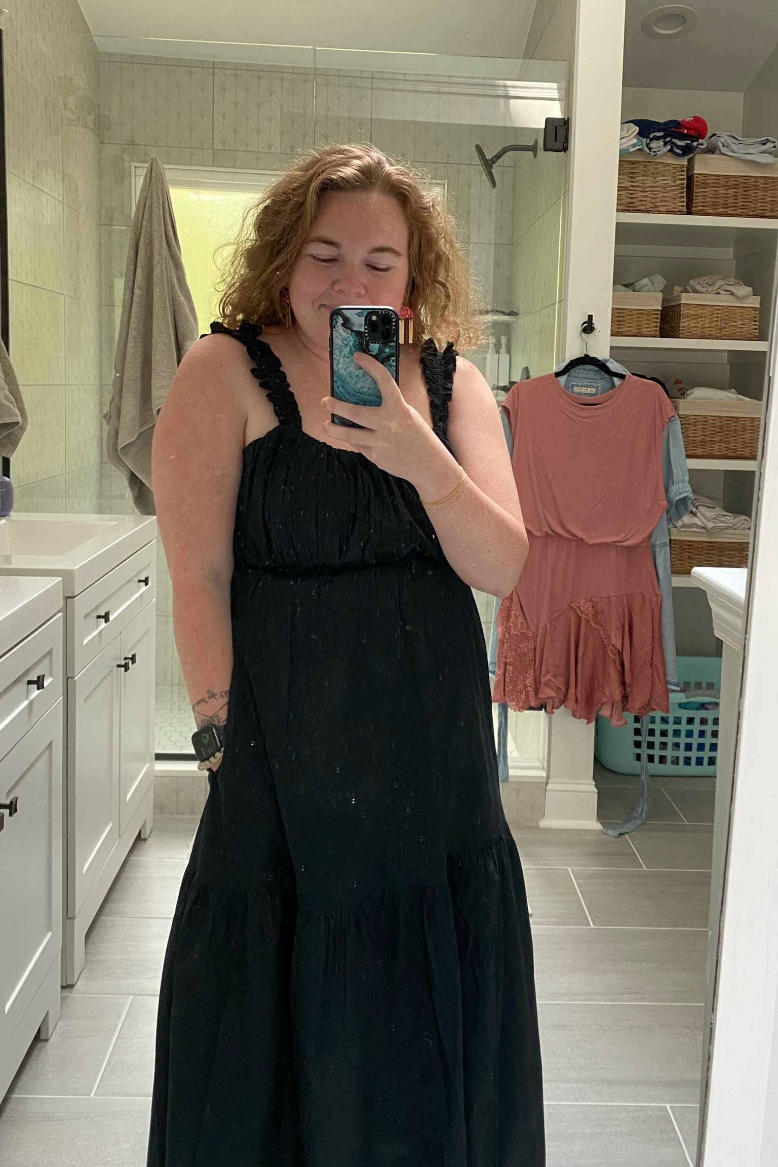 Dress// Size Large
Sandals//8.5

#LTKunder100 #LTKSeasonal #LTKmidsize