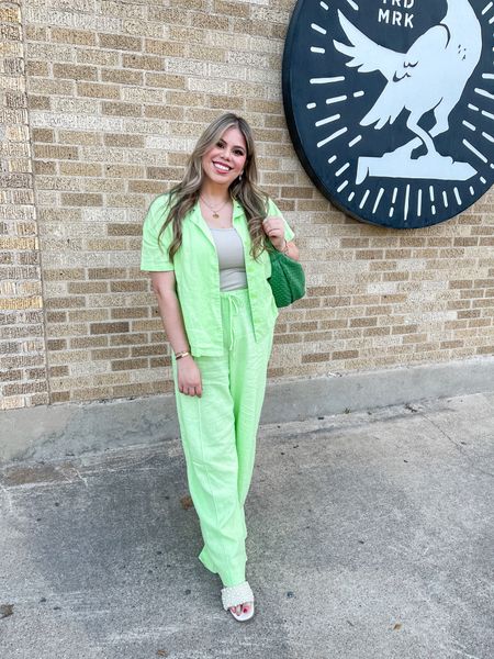 Happy Friday!! 💚✨

I might need this @target linen set in every color 😂 it is so comfortable but it looks really put together! 

#LTKstyletip #LTKSeasonal #LTKSpringSale