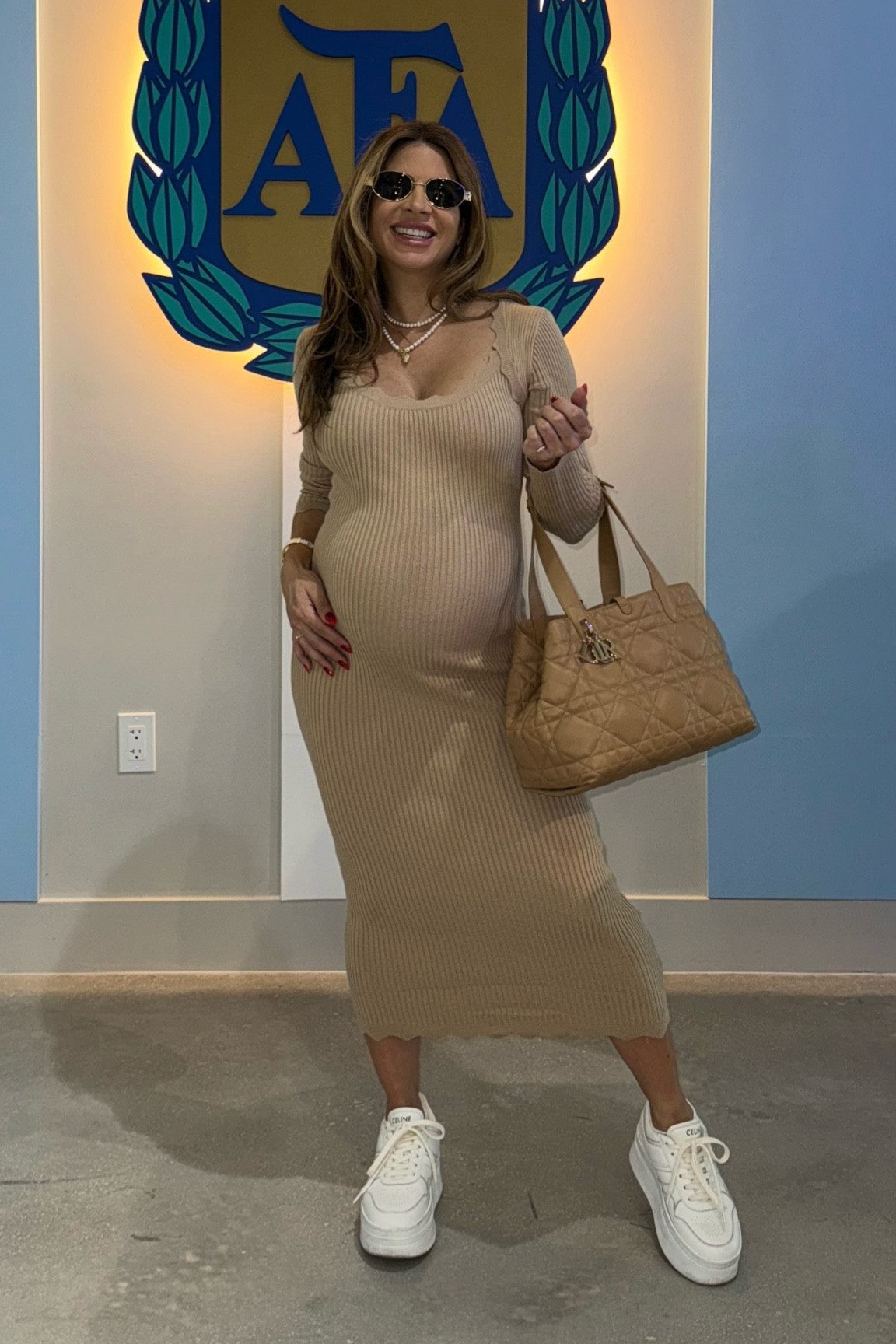 33 weeks pregnant outfit for #artbasel event

#LTKbump #LTKstyletip #LTKHoliday