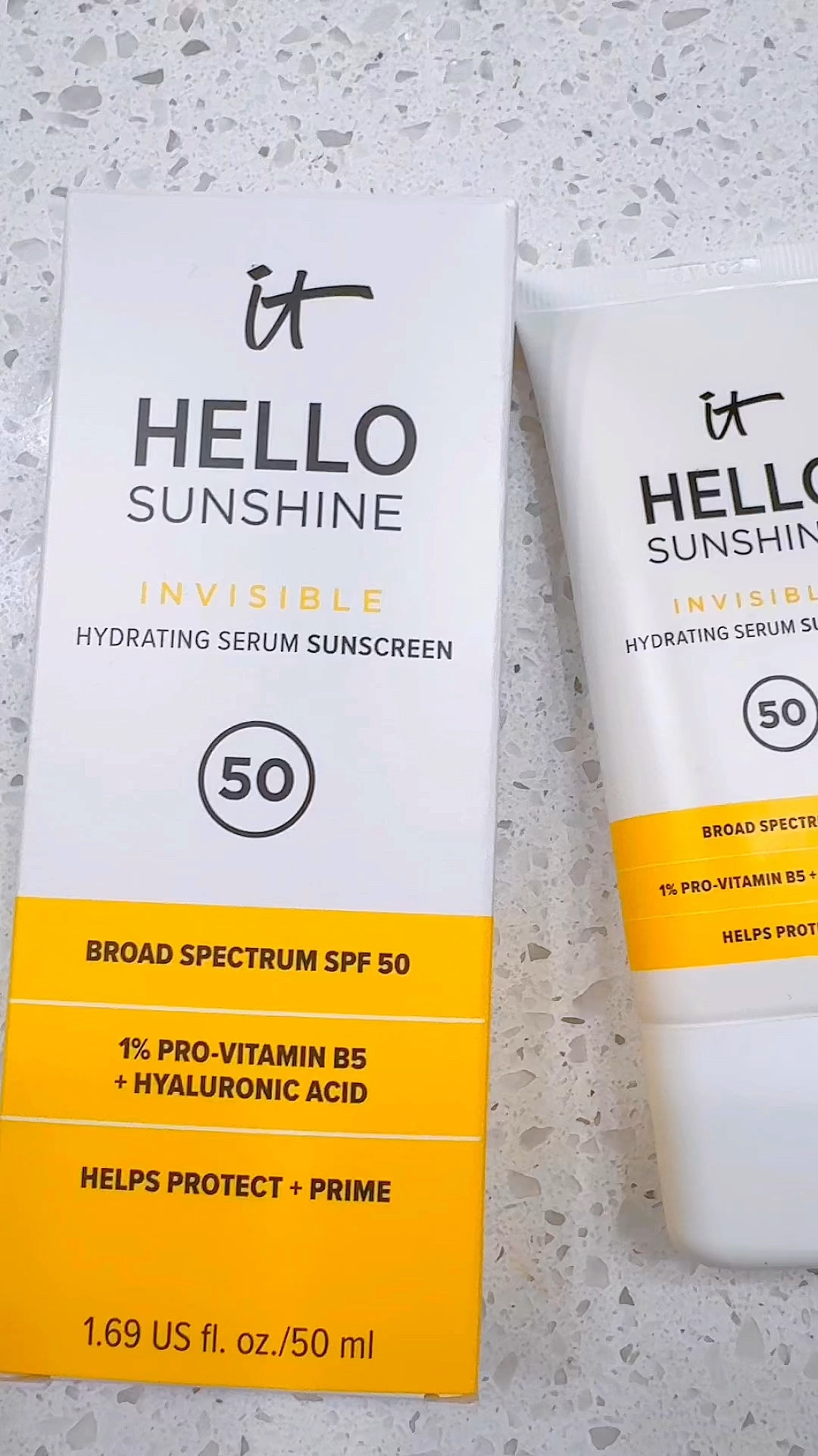 Hello sunshine and Happy Sunday! Obsessed with this 3-in-1 invisible SPF50 sunscreen gifted by @ITCOSMETICS! 🌞 No more white cast, plus it hydrates without feeling greasy and primes like a dream. My new daily must-have! 
.
.
.
#hellosunshine #itcosmetics #skinbestfriend 

#LTKfindsunder50 #LTKover40 #LTKVideo