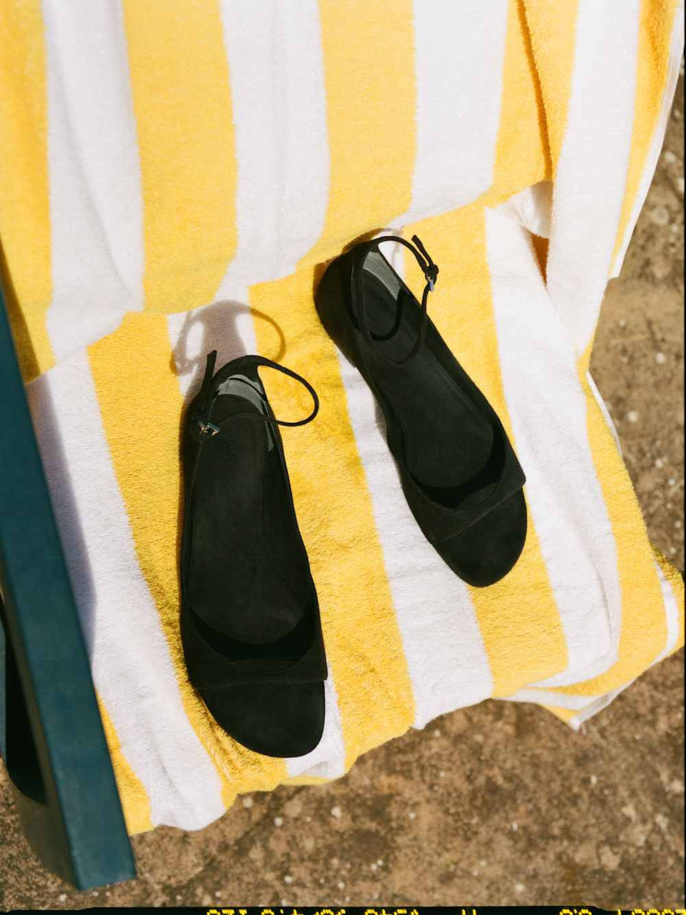 Zoe Sage Sandal | Reformation (Global)