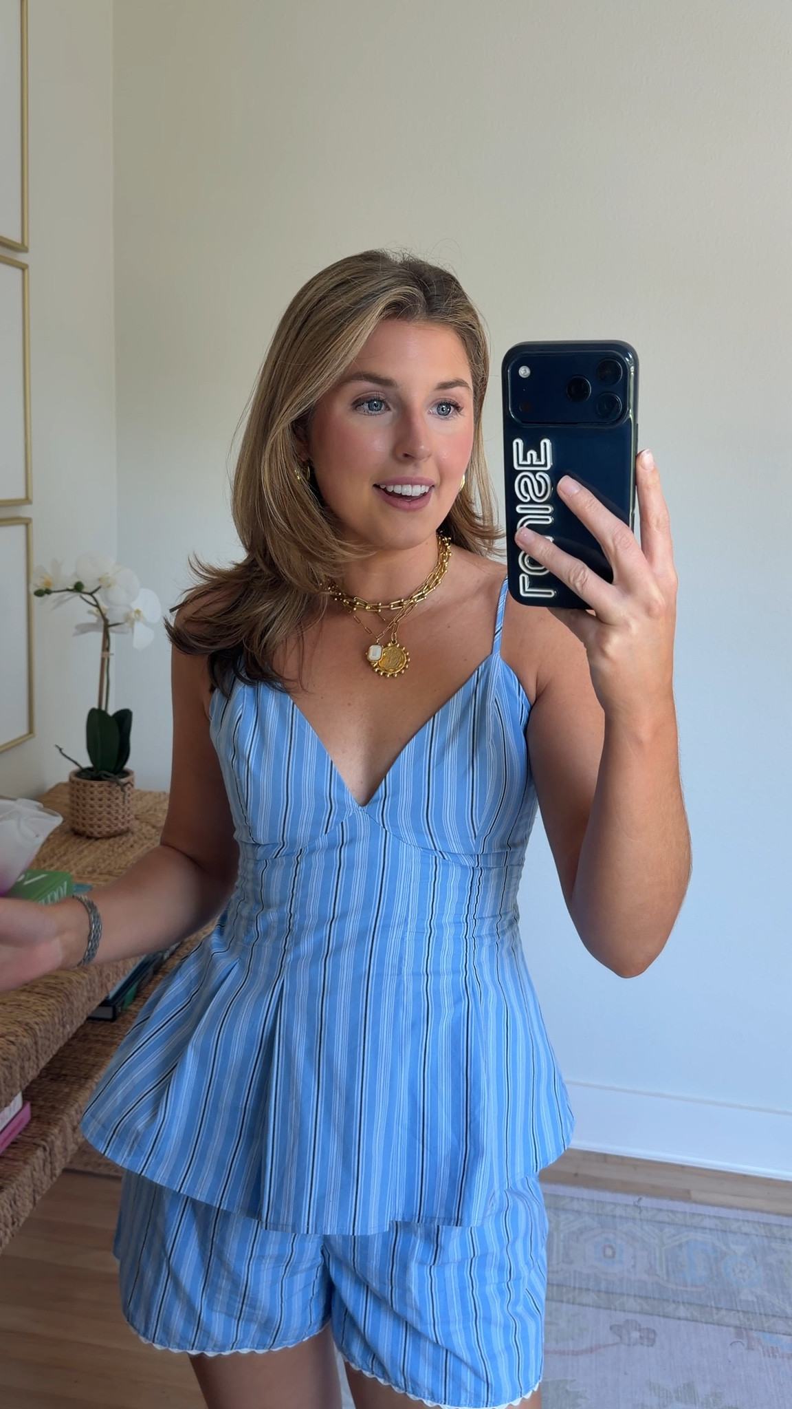 Matching set for summer! Wearing a S