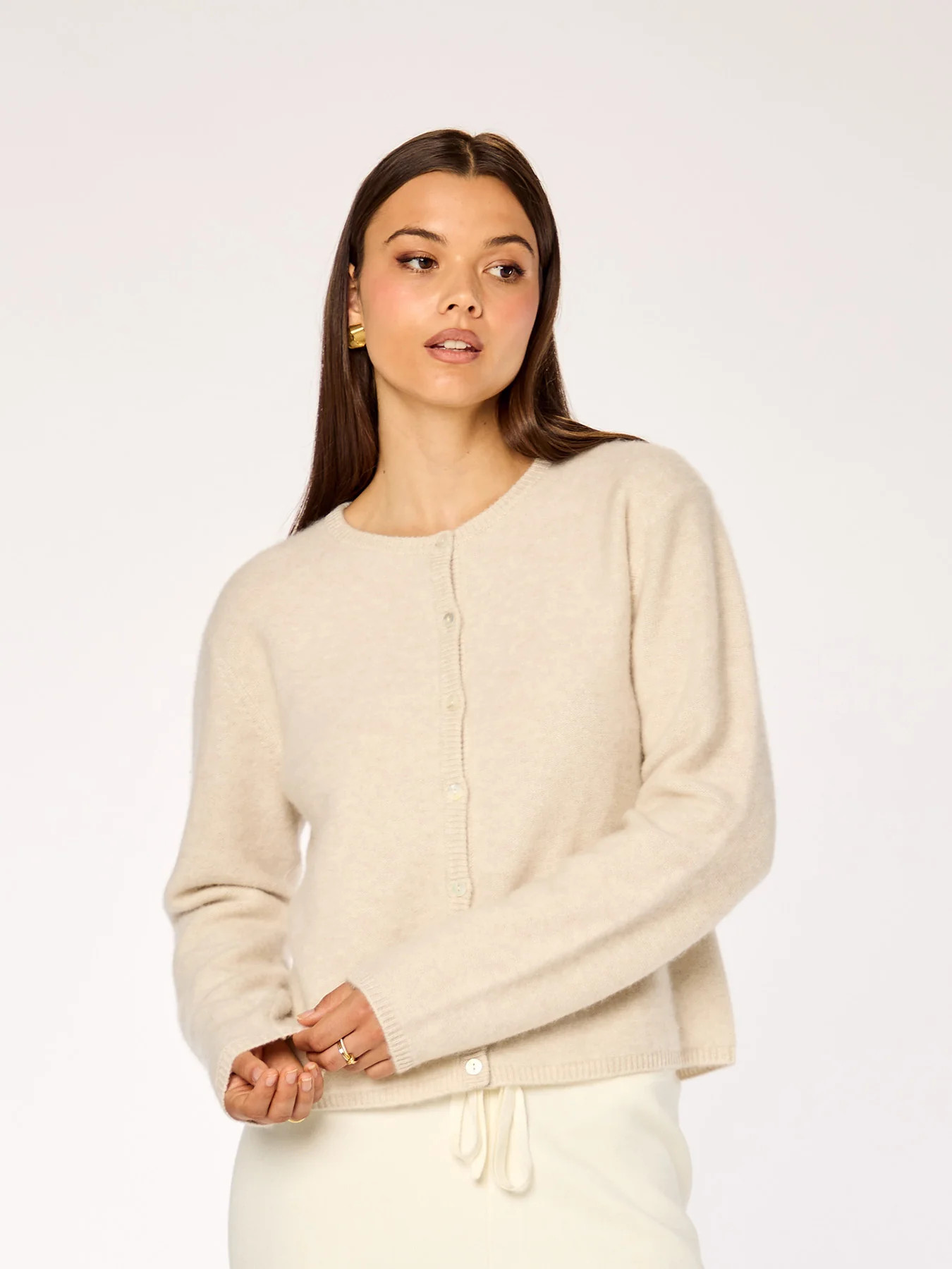 CASHMERE - Buttoned Cardigan • Sand | Ninety-9
