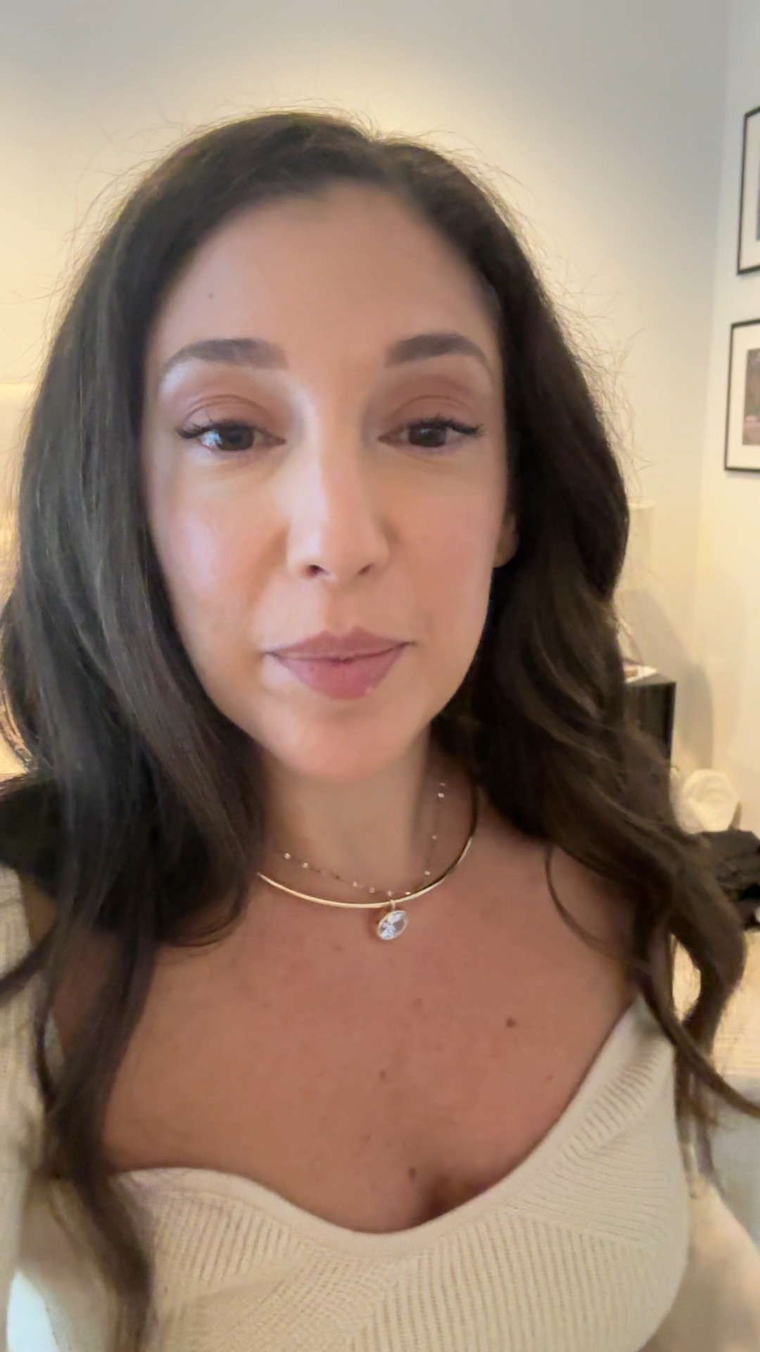 Okay I’m obsessed with this necklace

#LTKootd #LTKSeasonal #LTKgrwm