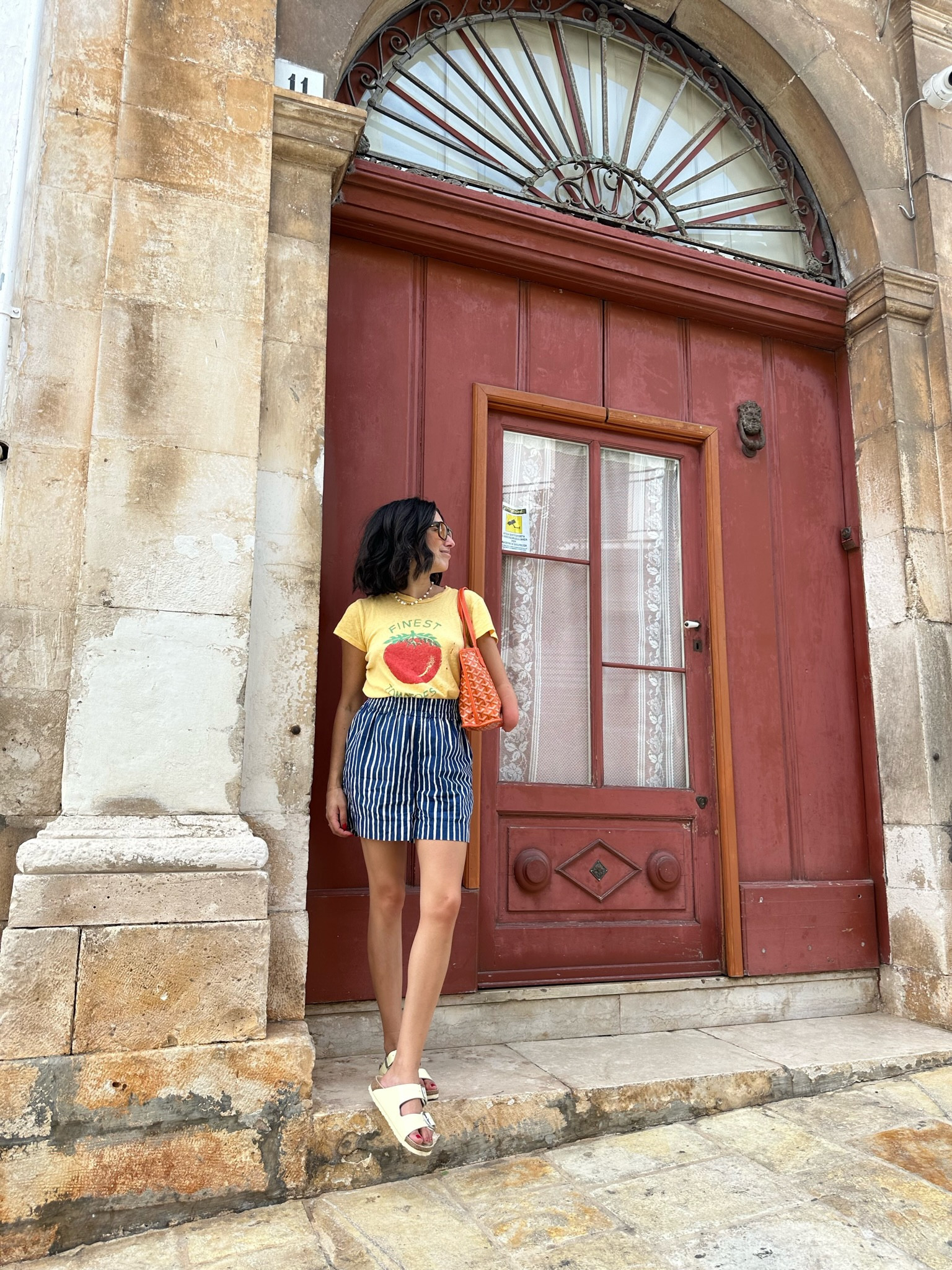 This outfit just screams warm & summer!! I have been obsessed with tomato tee!! 


Europe outfit | boxer shorts | sandals | tote bag | 

#LTKstyletip #LTKtravel #LTKSeasonal