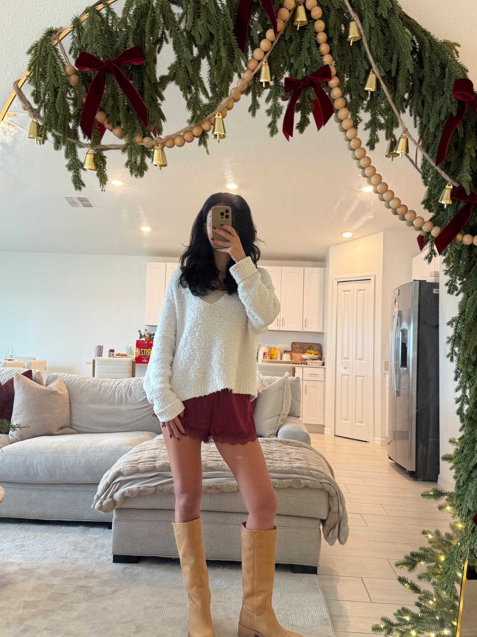 holiday fit🎄❤️

#LTKGiftGuide #LTKCyberWeek #LTKHoliday