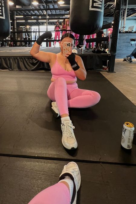 Loving this cute workout set from Bo and Tee! Super supportive and gives you a nice booty! #pink #fitness 

#LTKfindsunder100 #LTKfitness