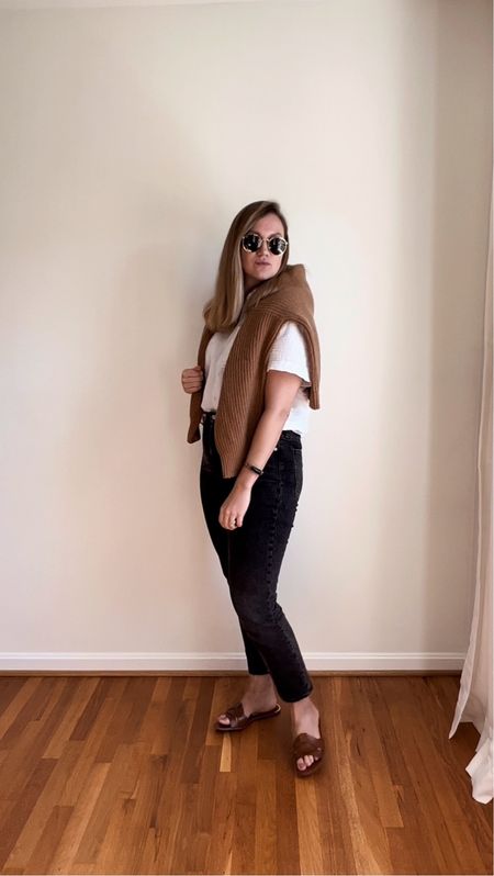 Early fall outfit featuring Everlane alpaca sweater (size L), Madewell denim (size 29) and Madewell top (Size M). 