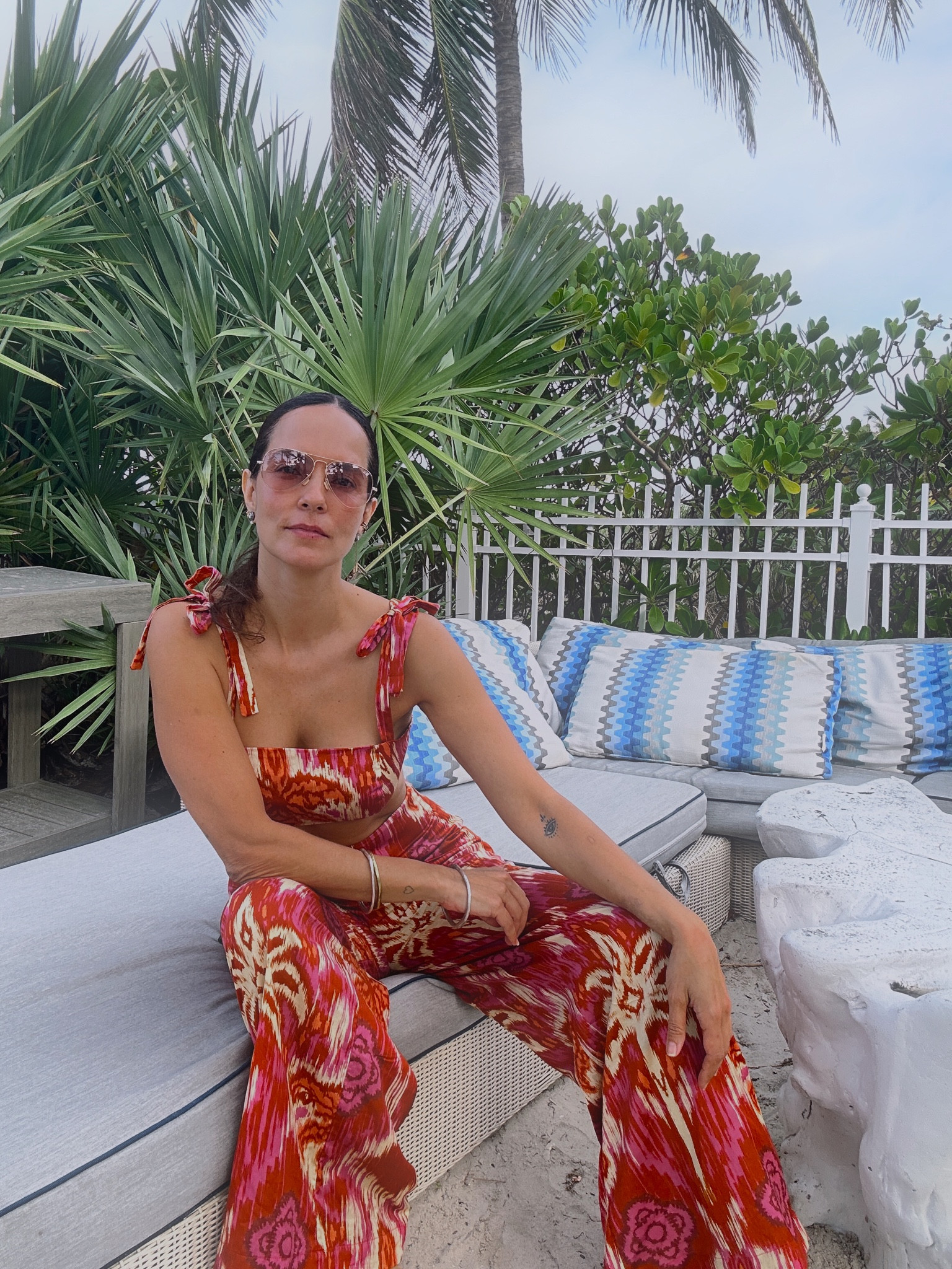 "The pink Ray-Ban aviator sunglasses will always be a great complement to any look."

#LTKstyletip