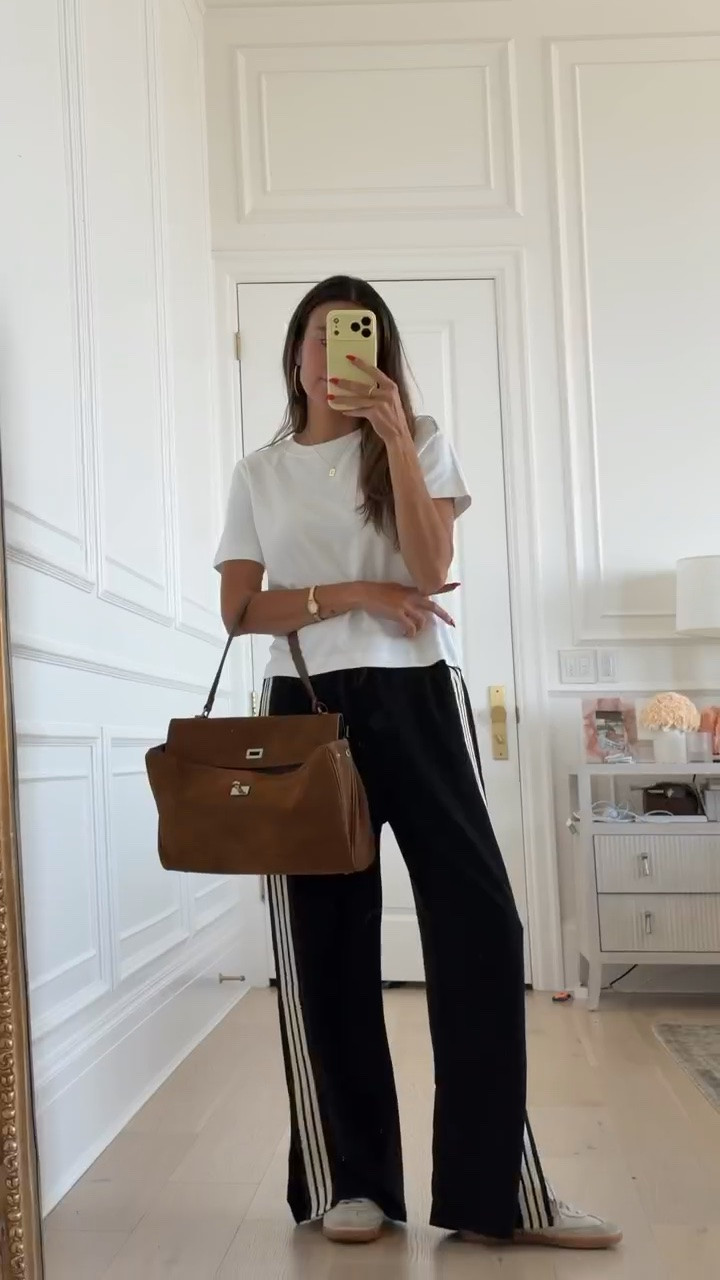 Obsessed with these track pants!! Under $30! Comes in multiple colors. The perfect alternative to jeans!
I’m 5’7” and wearing size medium 

Track pants, fall outfit, Amazon fashion, Amazon track pants, mom outfit

#LTKootd #LTKOver40 #LTKActive