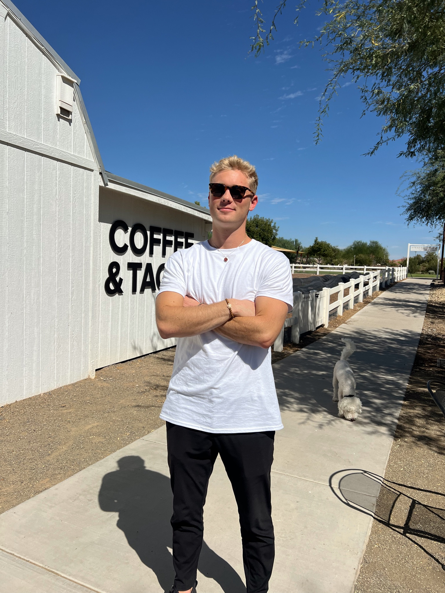 She thought I forgot about the other side… @hanes is always a basic #walmartpartner #walmartfashion @walmartfashion 