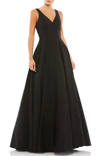 Classic Sleeveless A-Line Gown with Pockets | Nordstrom