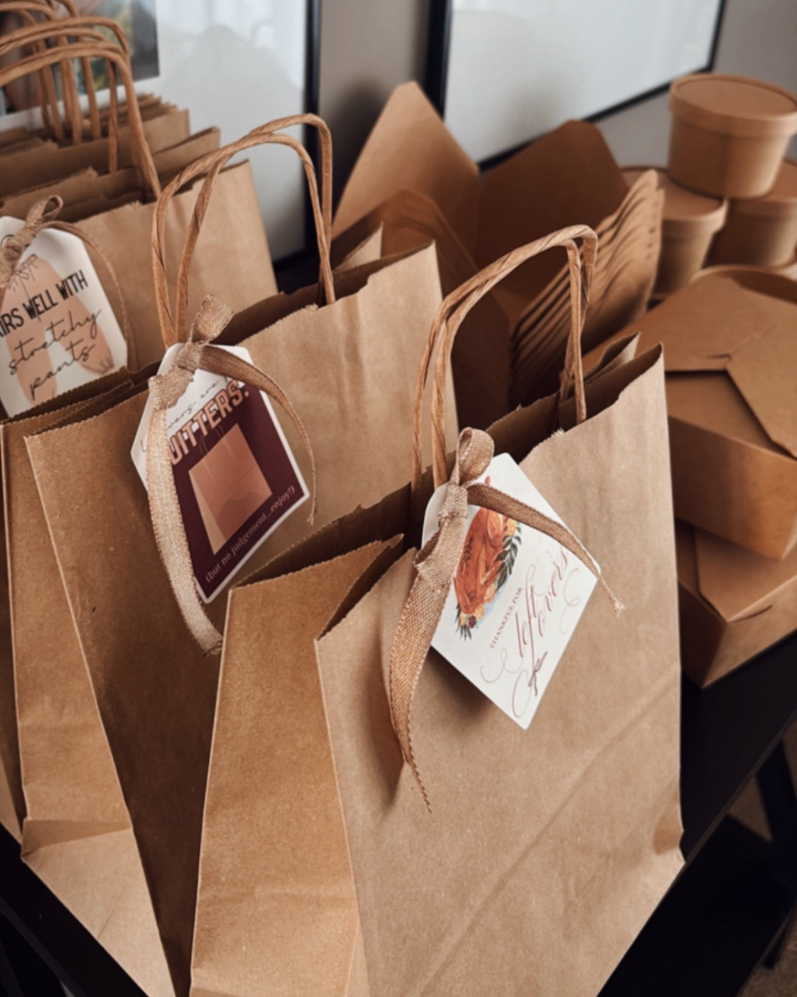 Make this beautiful leftover station for your Thanksgiving dinner guests! These Kraft containers are gorgeous and practical. 

#LTKHoliday