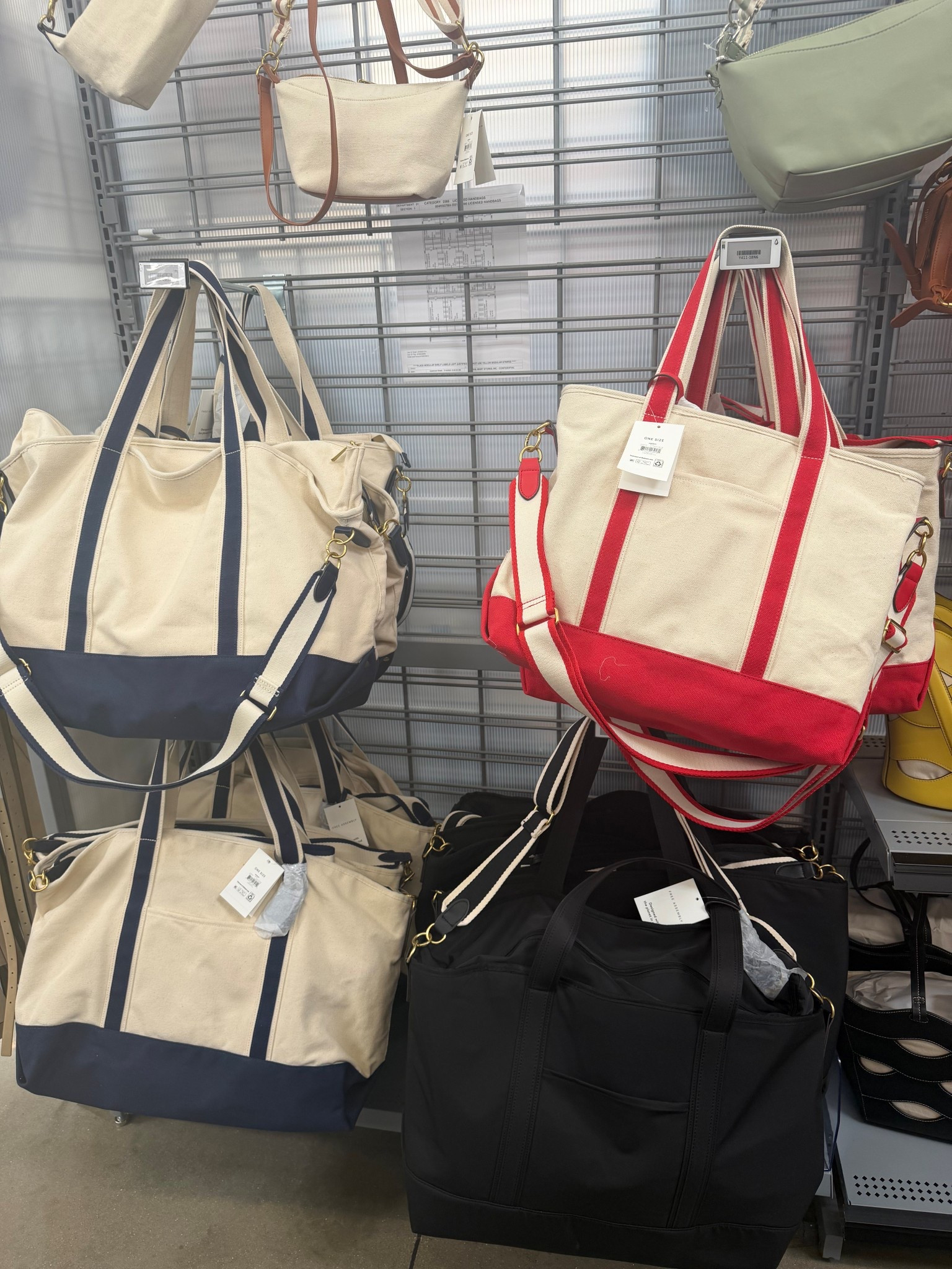 Boat Tote but at Walmart?! 🤩

#LTKmomlife #LTKTravel #LTKSeasonal