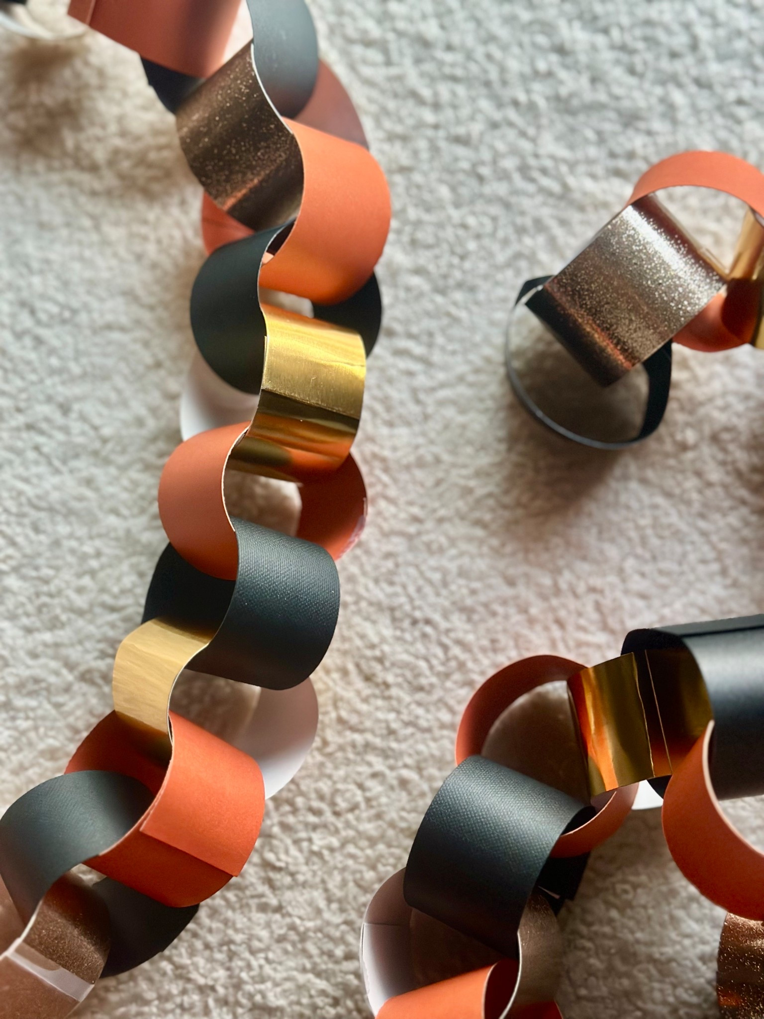 Going old school with some of the #halloween decorations this year 👻
#handmadehalloween #halloween 

#LTKStyleTip #LTKHome #LTKSeasonal