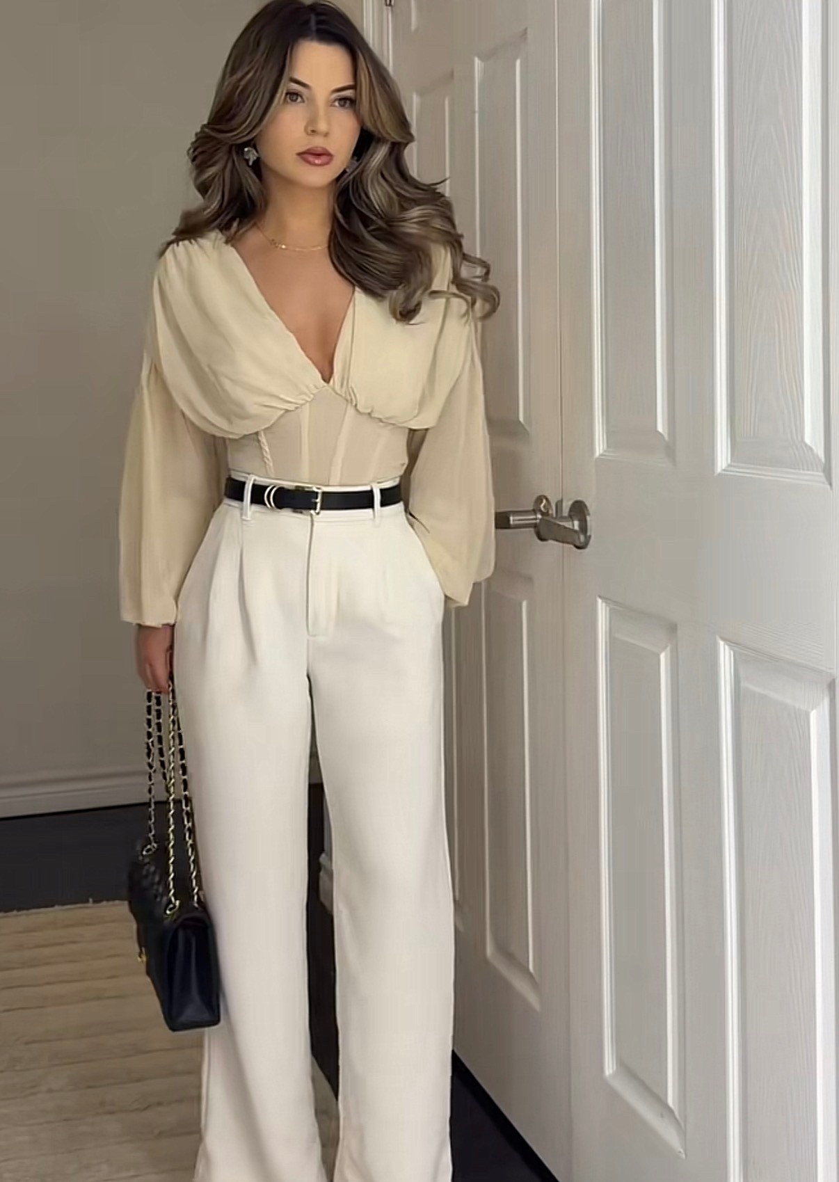 Wearing  XS
Color of pants: Light Birch