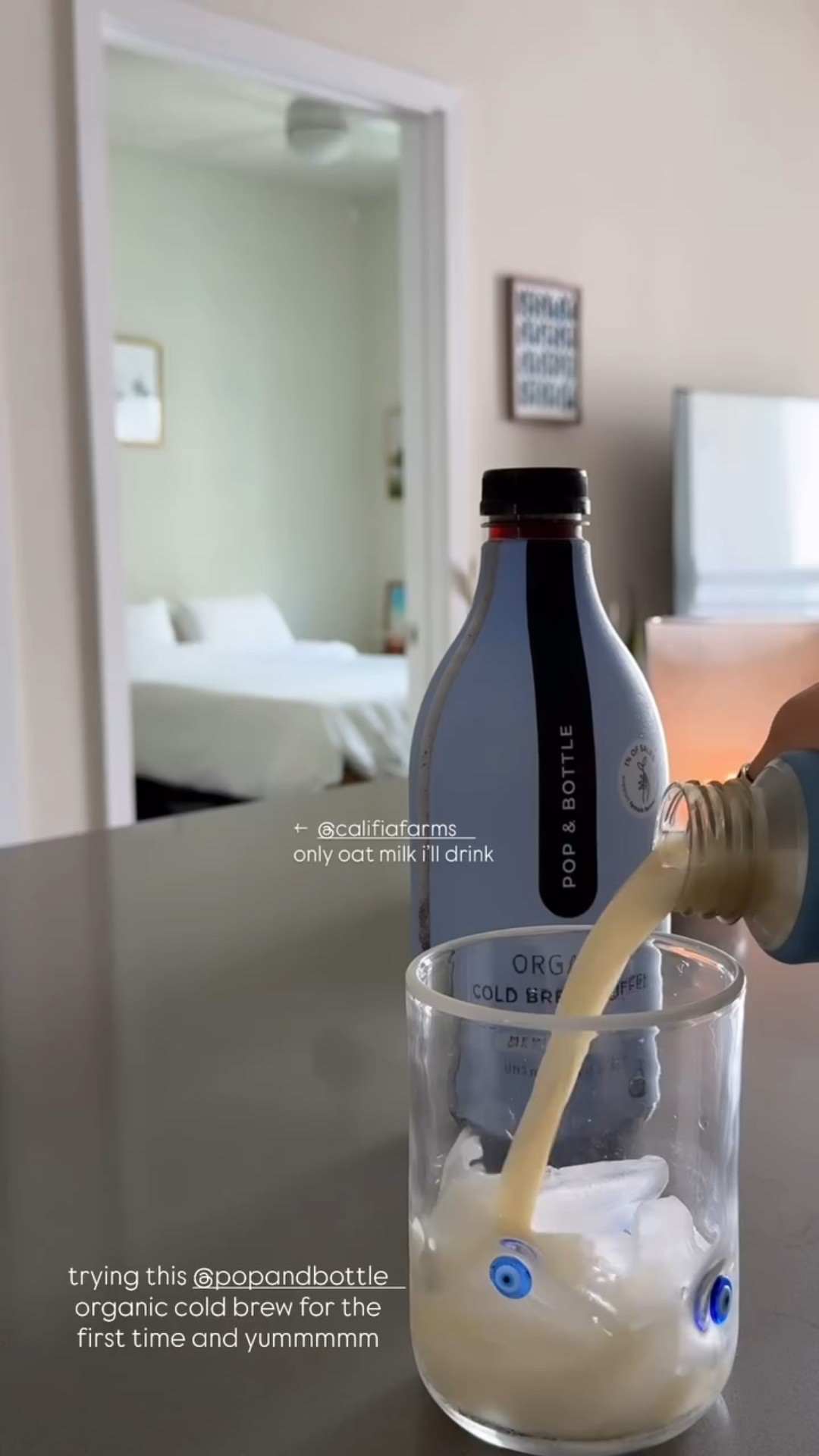 @anthropologie  trying this @popandbottle organic cold brew for the first time and yummmmm ←  @califiafarms 
only oat milk i’ll drink