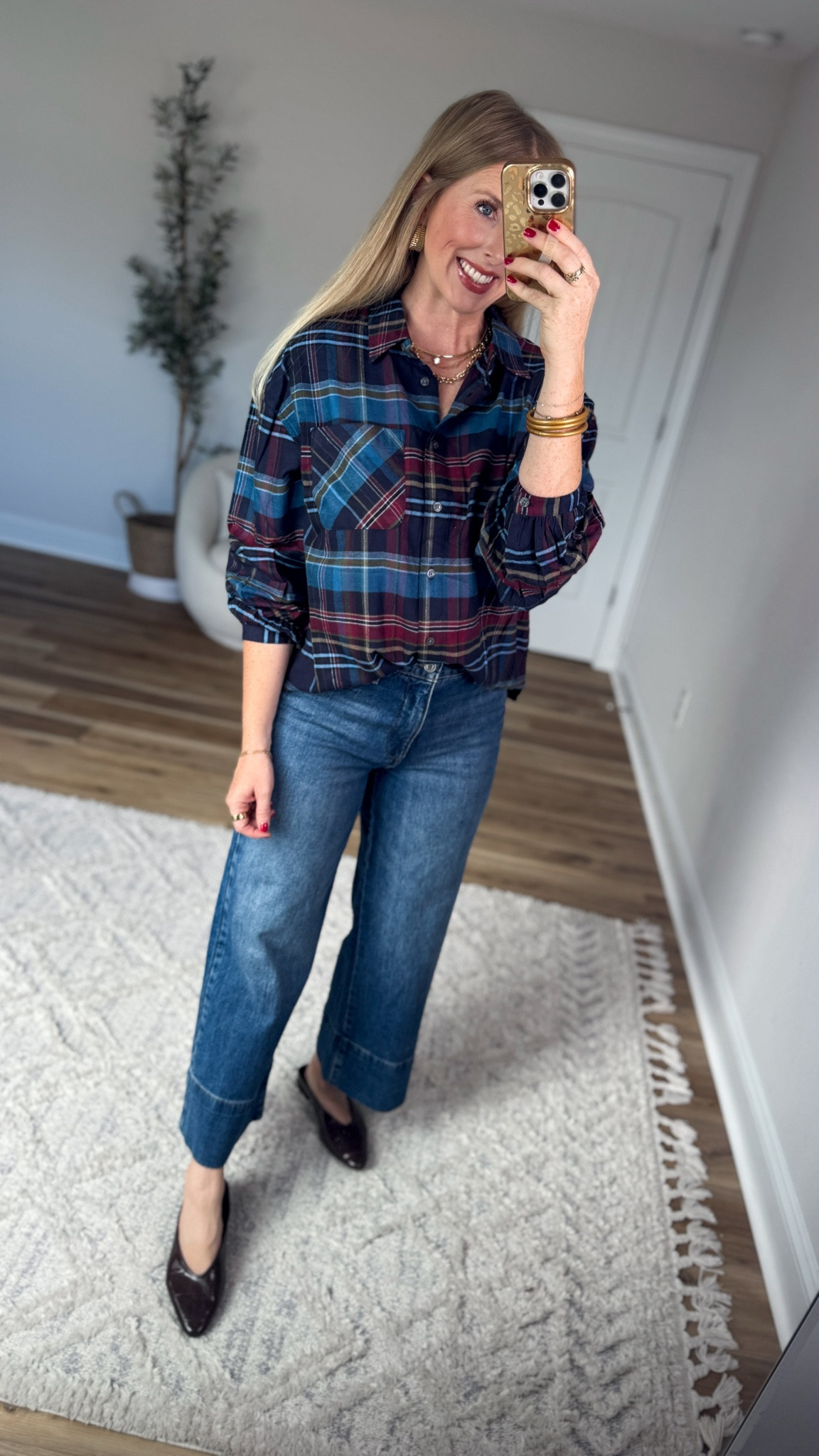 Weekend Walmart Wins try-on
Plaid flannel- medium 
Cropped jeans- 6

#LTKootd