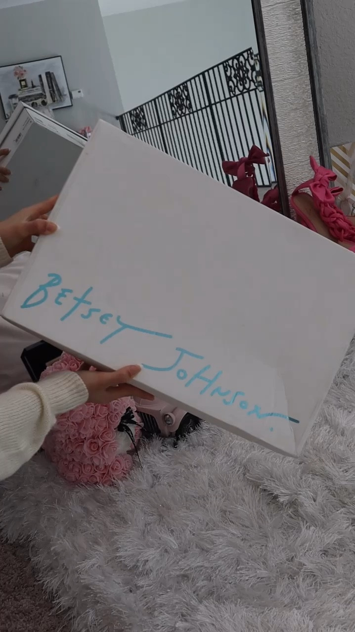 Rhinestone cowboy boots are definitely my kind of horsepower 🤍 just got in the mail and had to take them out for a ride! Obsessed with all the rhinestones, @betseyjohnson always does amazing work. Everything I’m wearing is linked for you girls to shop ✨ Xoxo, Lauren 

rhinestone cowboy boots, rhinestone boots, rhinestone western boots, booties, white skirt, linen button down shirt, rhinestone purse, rhinestone bag, western style, cowboy style, western chic outfit, dyson airwrap hairstyle, amazon fashion finds, amazon style, amazon fashions, betsey Johnson shoes, h&m finds 

Follow my shop @lovelyfancymeblog on the @shop.LTK app to shop this post and get my exclusive app-only content!

#liketkit #LTKParties #LTKItBag #LTKFestival #LTKVideo #LTKShoeCrush
@shop.ltk