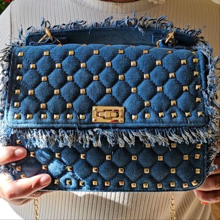 Stud Quilt Frayed Denim Crossbody Bag

#LTKitbag #LTKfindsunder50