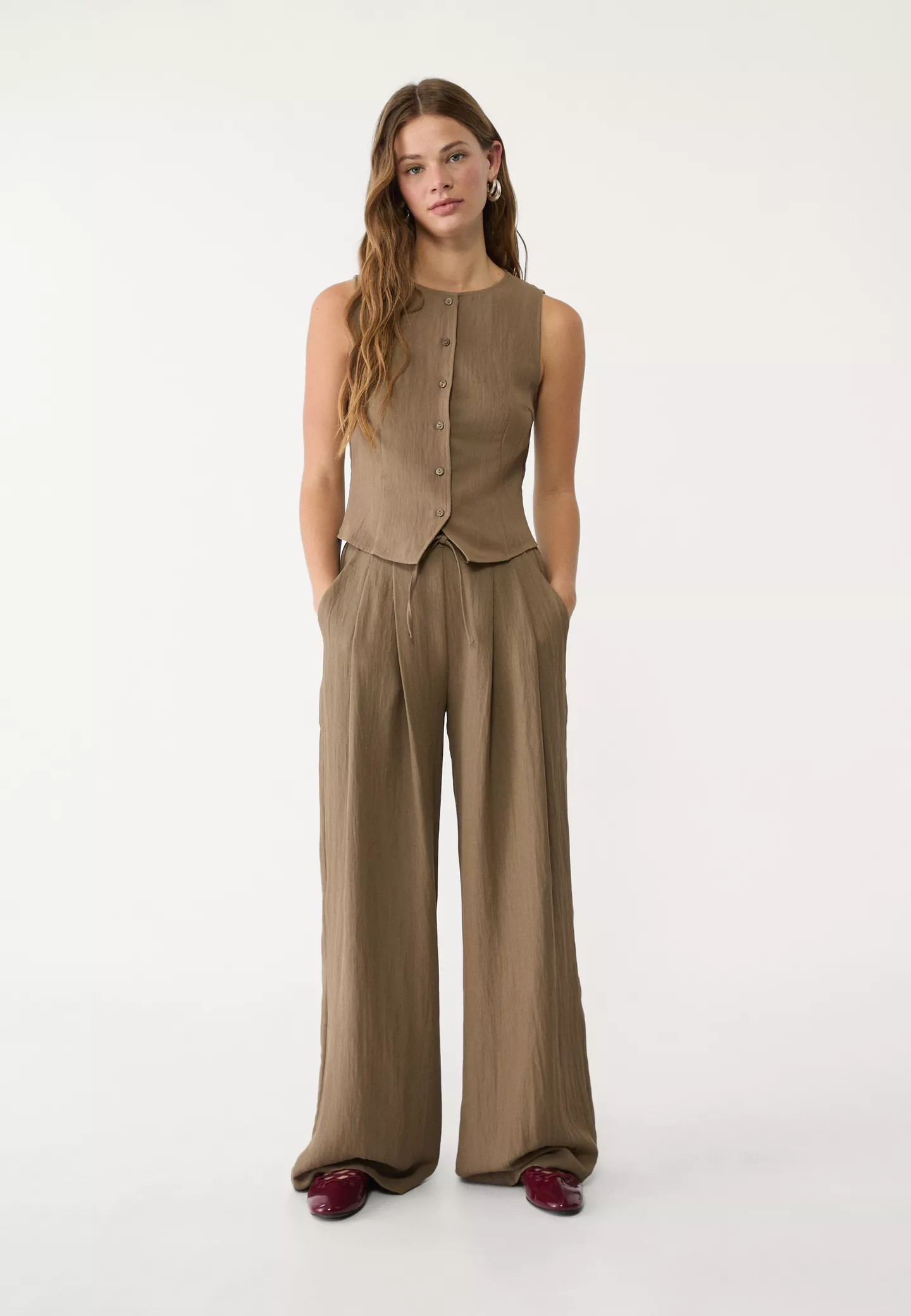 Textured top with buttons - Women's Shirts & Blouses | Stradivarius United Kingdom | Stradivarius (UK)