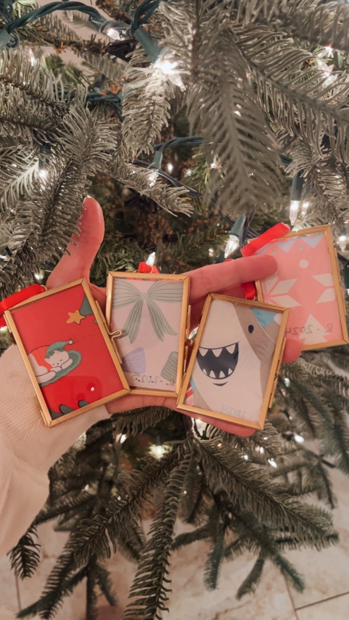 Kids wrapping paper ornament keepsake 

Amazon 

#LTKHoliday #LTKmomlife #LTKKids