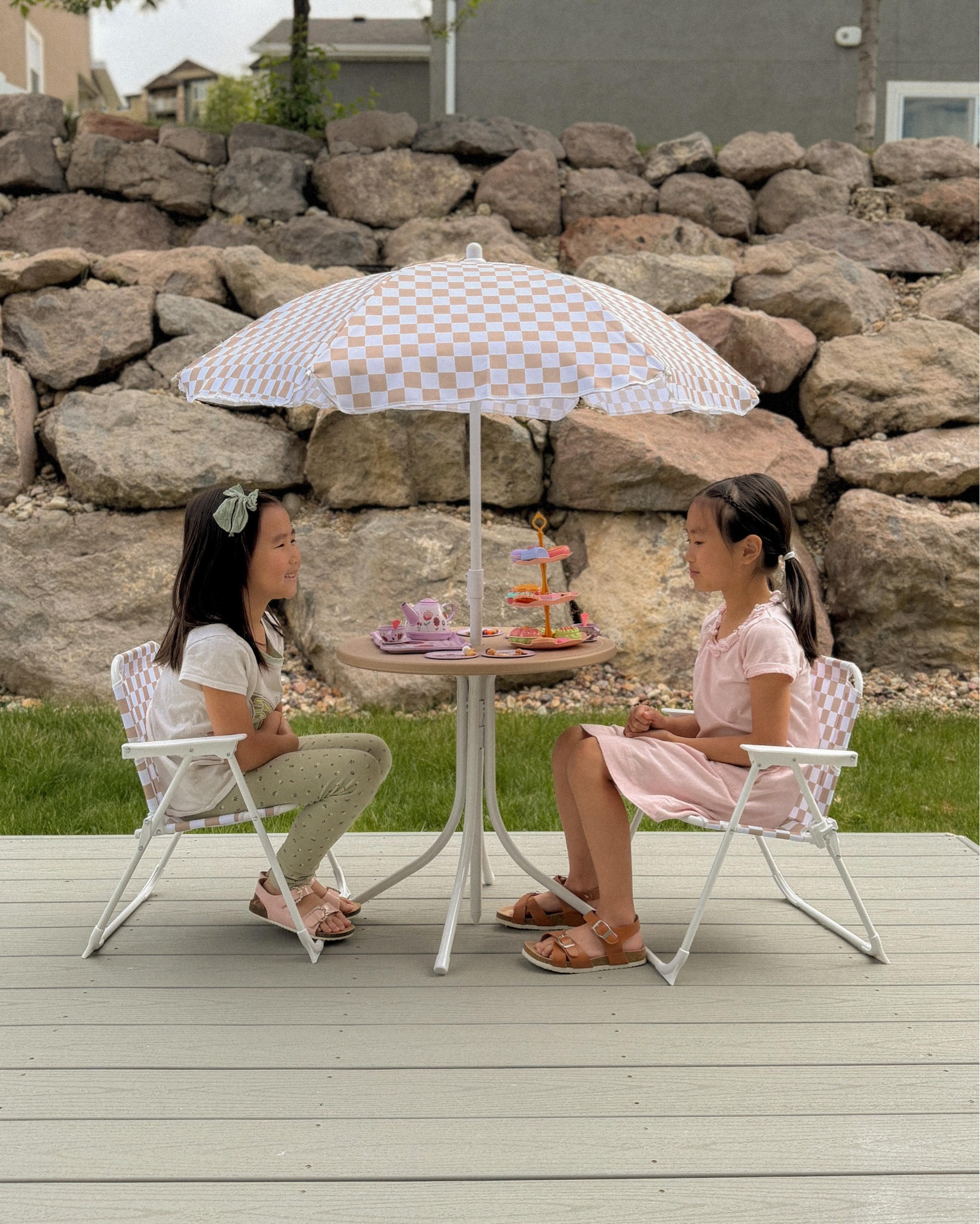 The perfect outdoor play setup for little ones. Safe, foldable, and made for everyday fun—whether it’s snacks, crafts, or sunny backyard play. Tap to see why this kid-sized table set is a mom favorite 

Comment “outdoor” for more

#bcpliving #momhacks #toddlermusthaves #kidsoutdoorplay #momlifeessentials